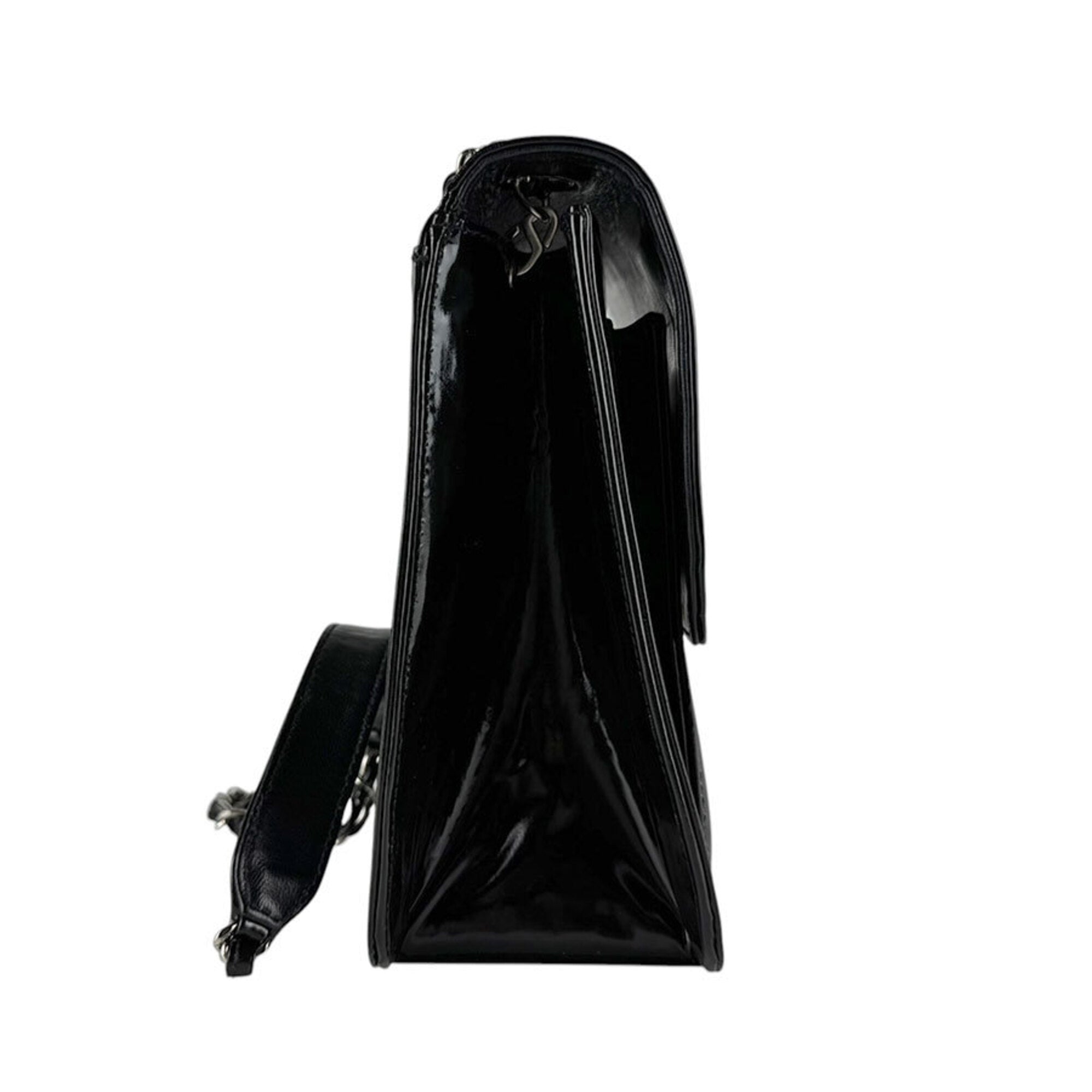 Chanel Black Patent Leather Shoulder Bag (Pre-Owned)