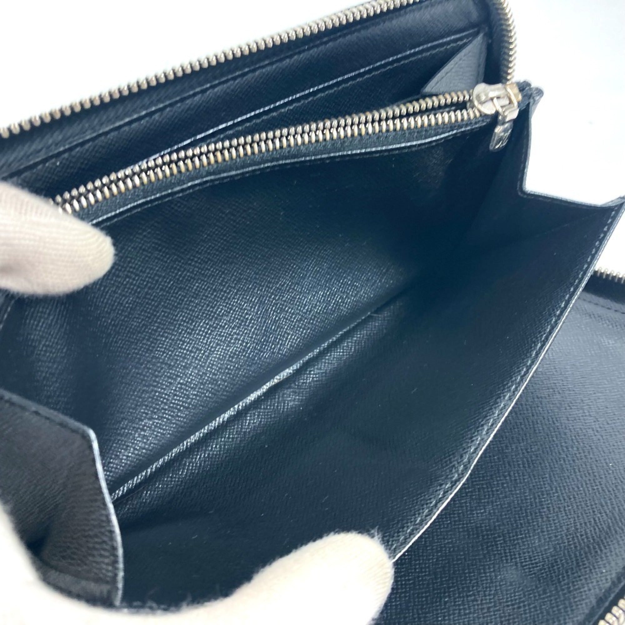 Louis Vuitton Epi Black Galle Noir Epi Leather Wallet (Bi-Fold) (Pre-Owned)