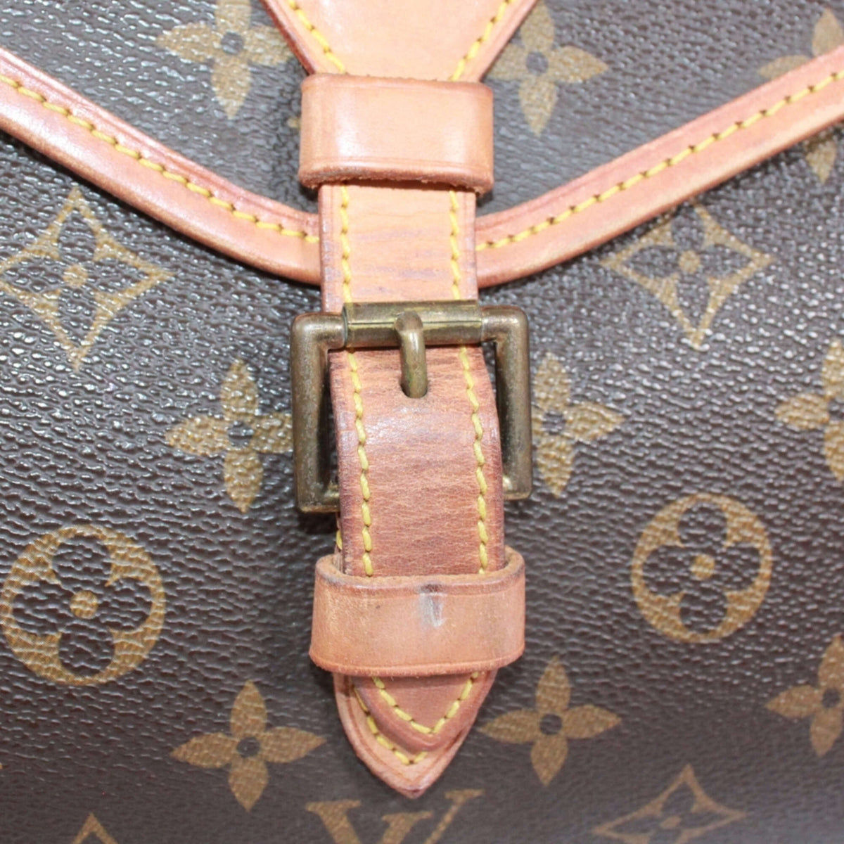 Louis Vuitton Brown Monogram Monogram Shoulder Bag (Pre-Owned)