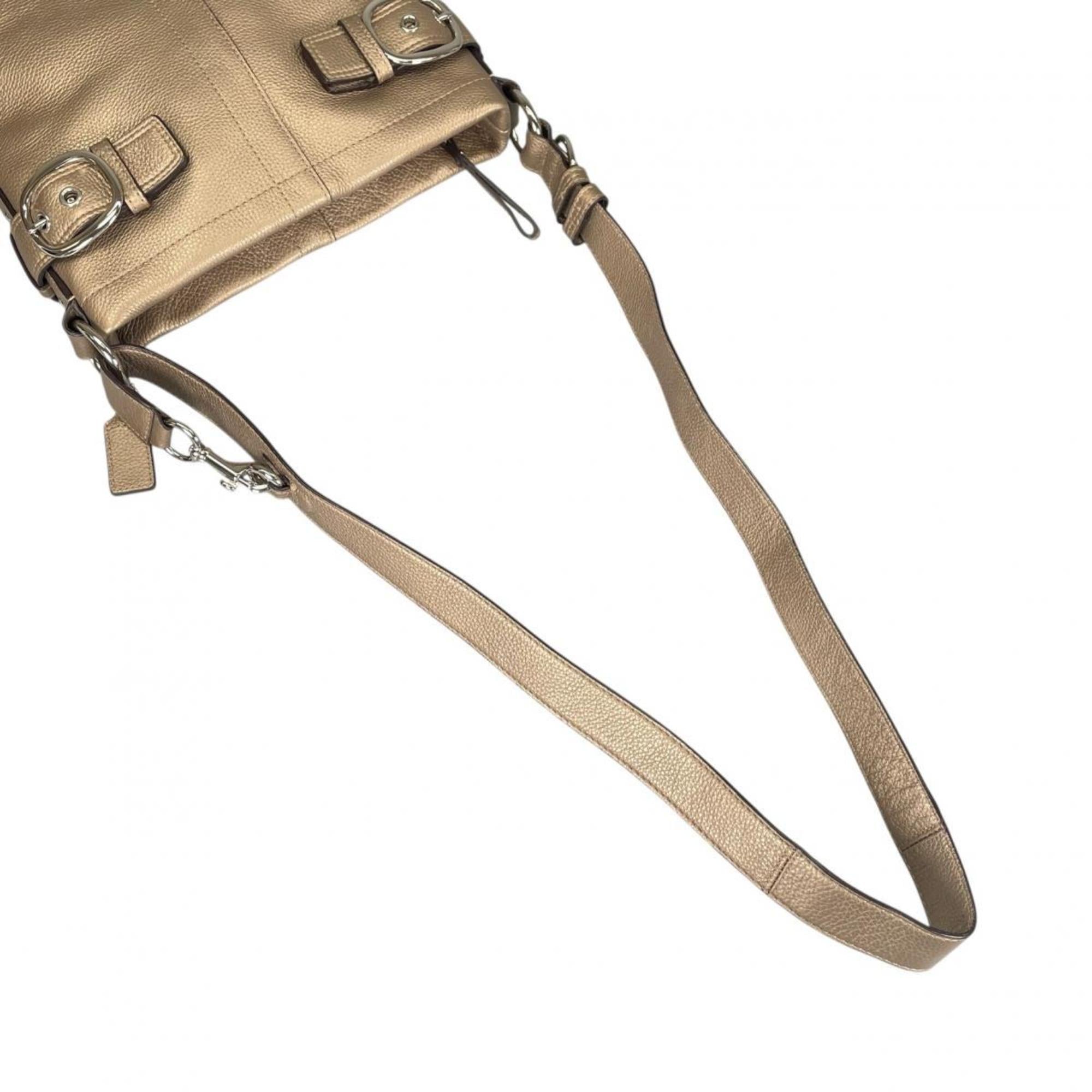 Coach Gold Leather Shoulder Bag (Pre-Owned)