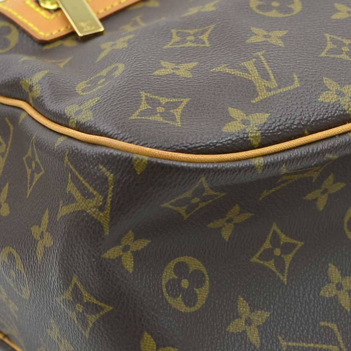 Louis Vuitton Brown Monogram Monogram Shoulder Bag (Pre-Owned)