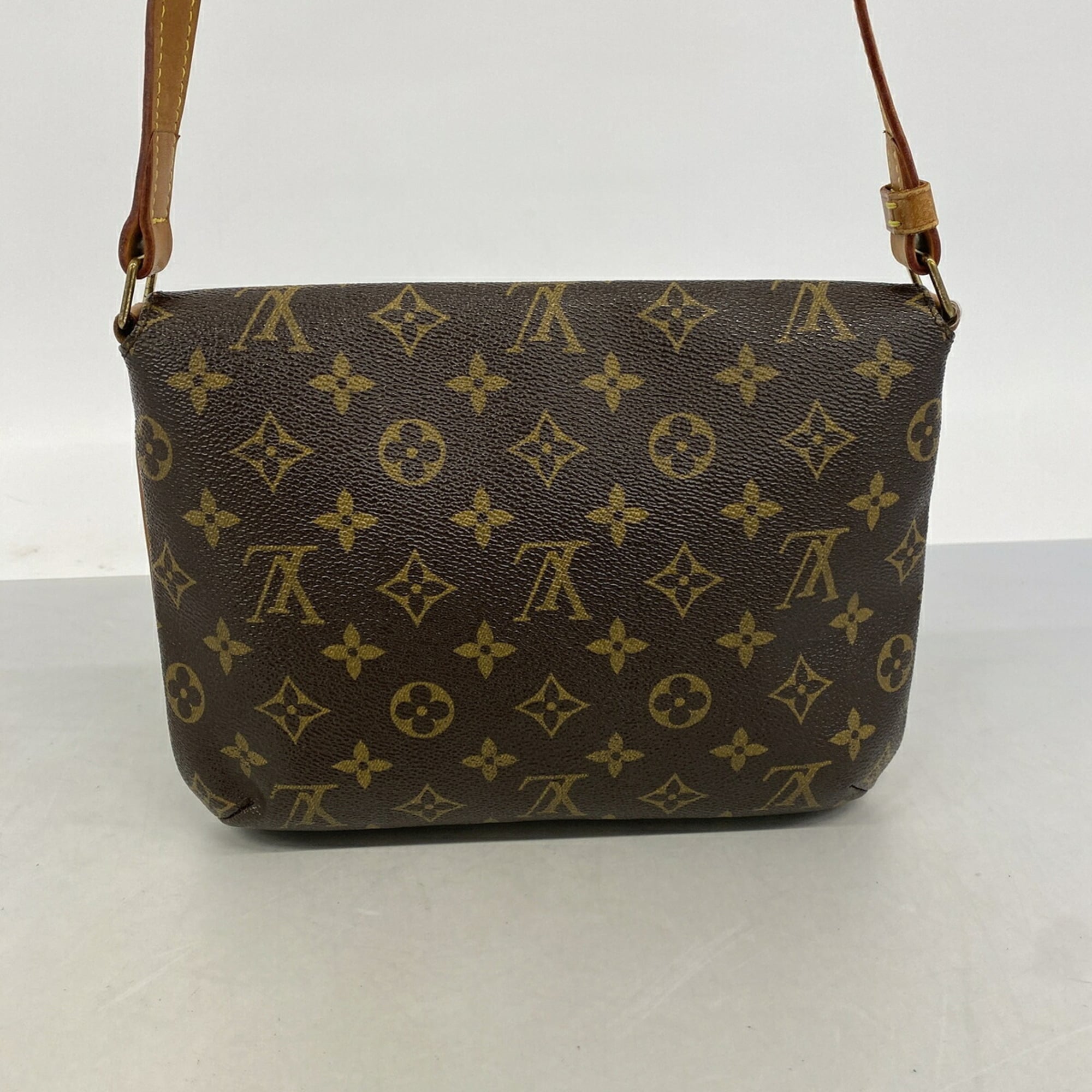 Louis Vuitton Brown Shoulder Bag (Pre-Owned)
