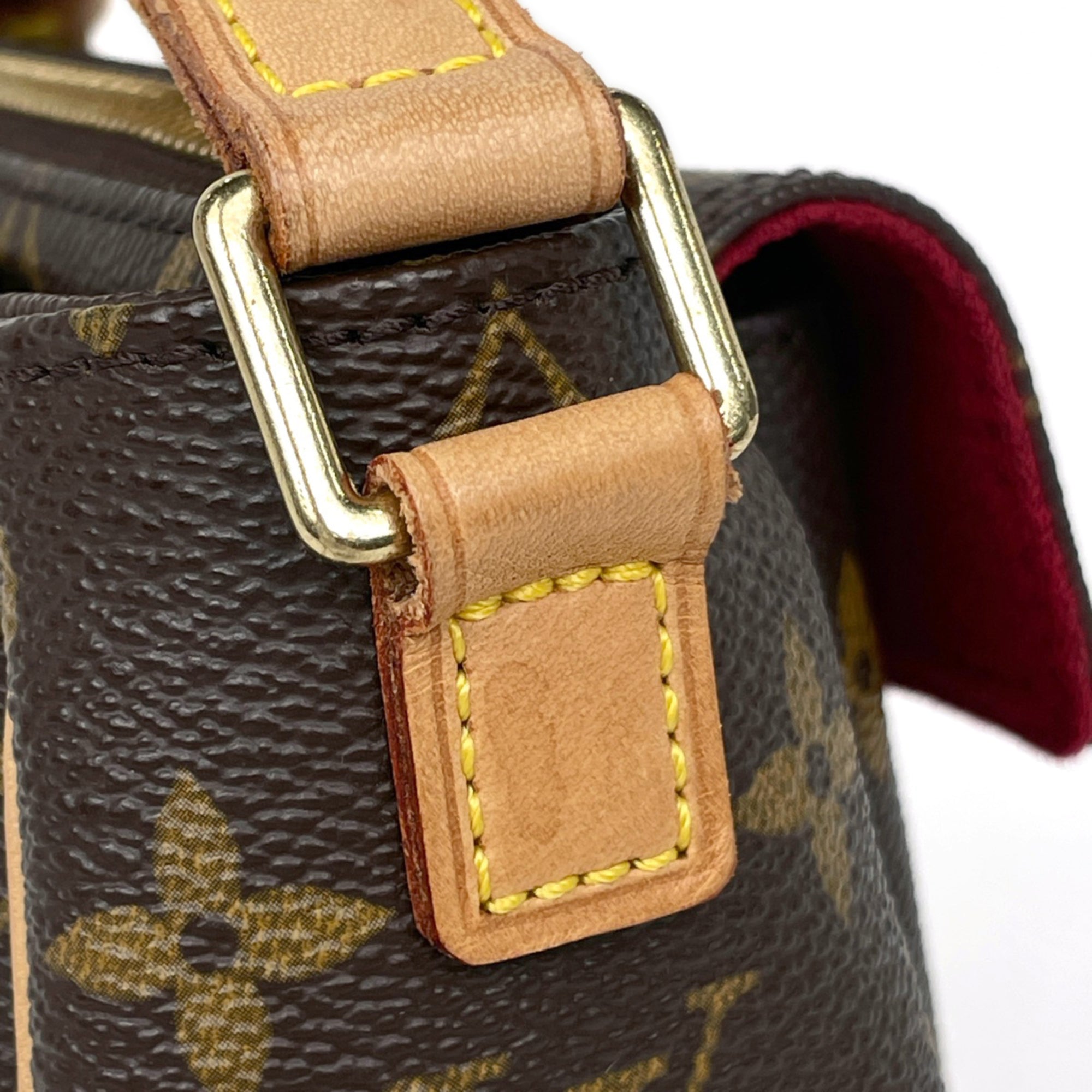 Louis Vuitton Brown Monogram Monogram Pochette Shoulder Bag (Pre-Owned)