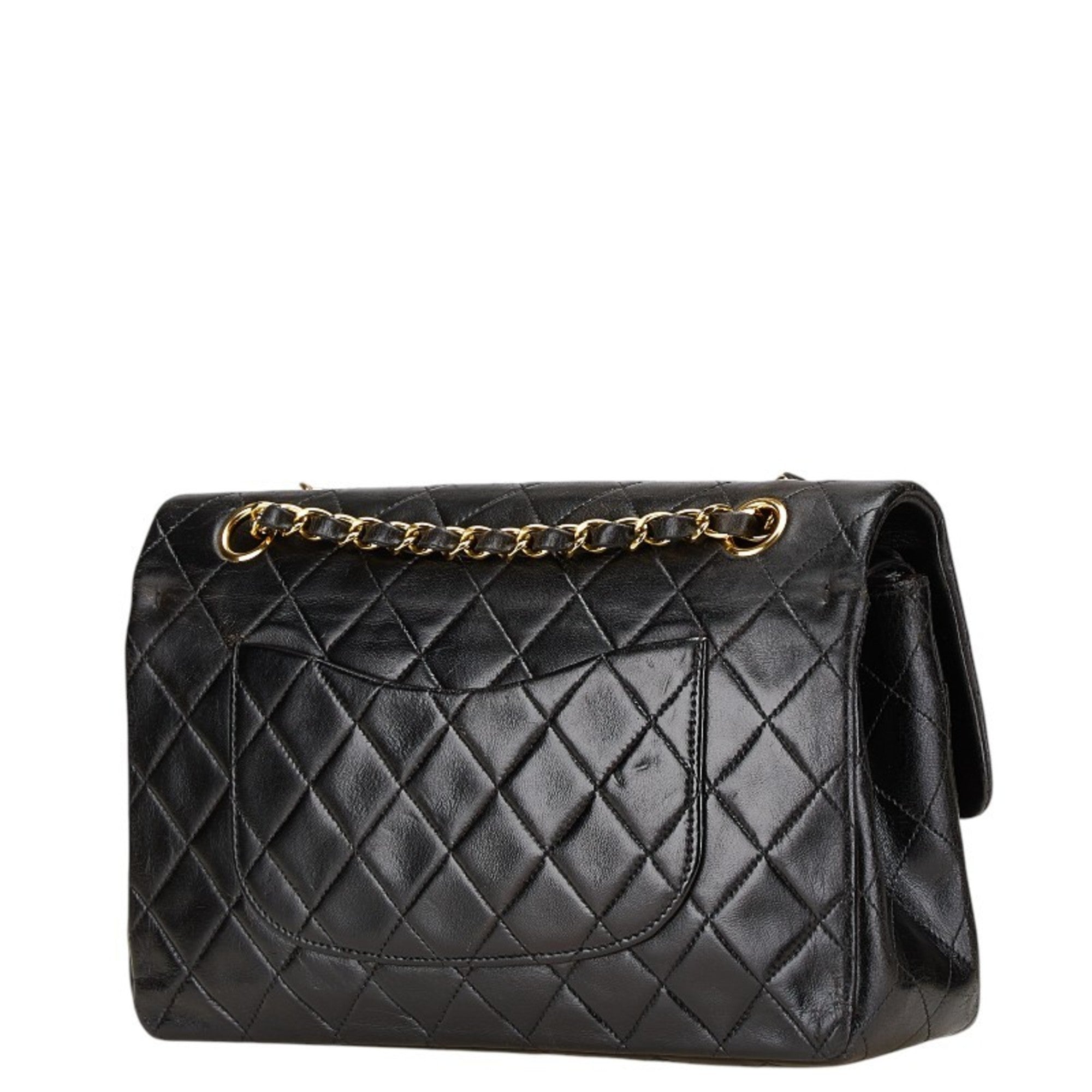 Chanel Black Leather Shoulder Bag (Pre-Owned)