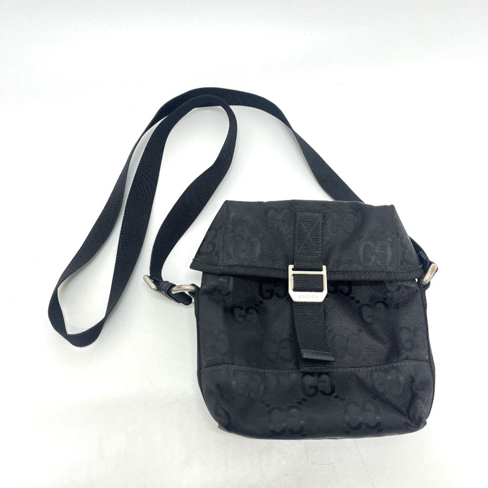 Gucci Black Nylon Leather Handbag Shoulder Bag (Pre-Owned)