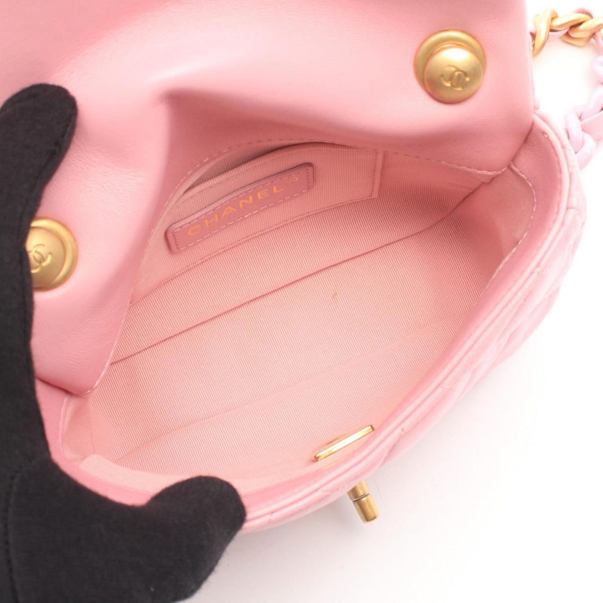 Chanel Pink Leather Handbag Shoulder Bag (Pre-Owned)
