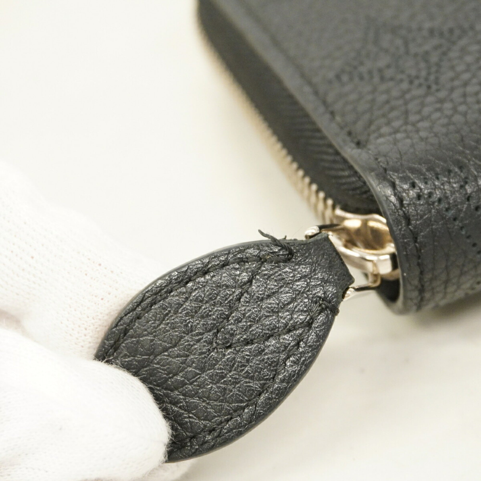 Louis Vuitton Noir Long Wallet (Bi-Fold) (Pre-Owned)
