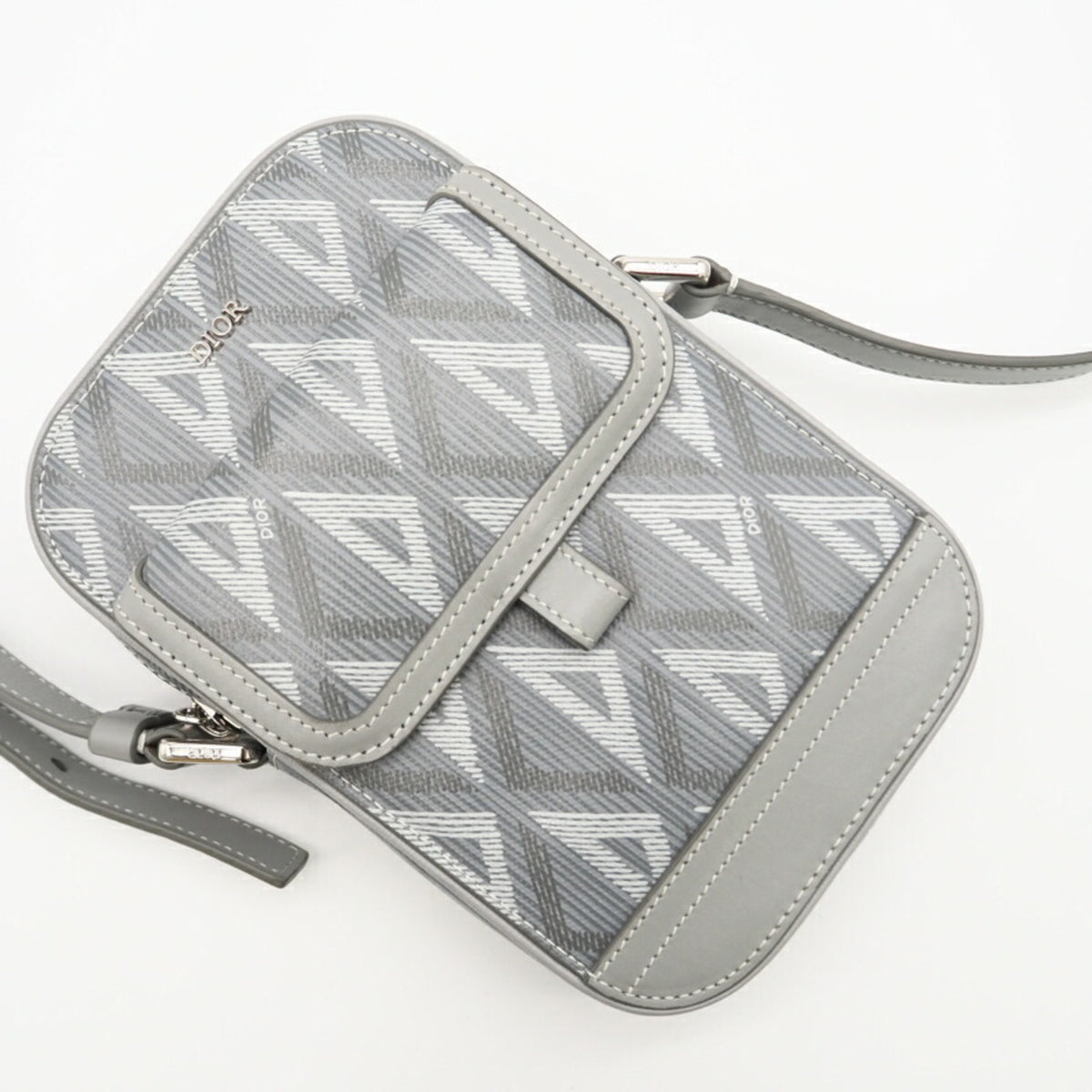 Christian Dior Gray White Leather Shoulder Bag (Pre-Owned)