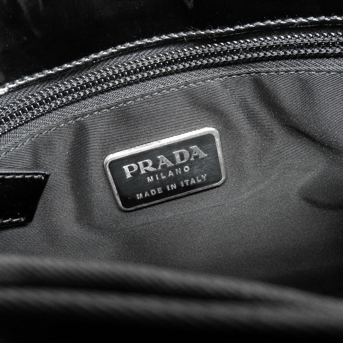 Prada Black Leather Shoulder Bag (Pre-Owned)