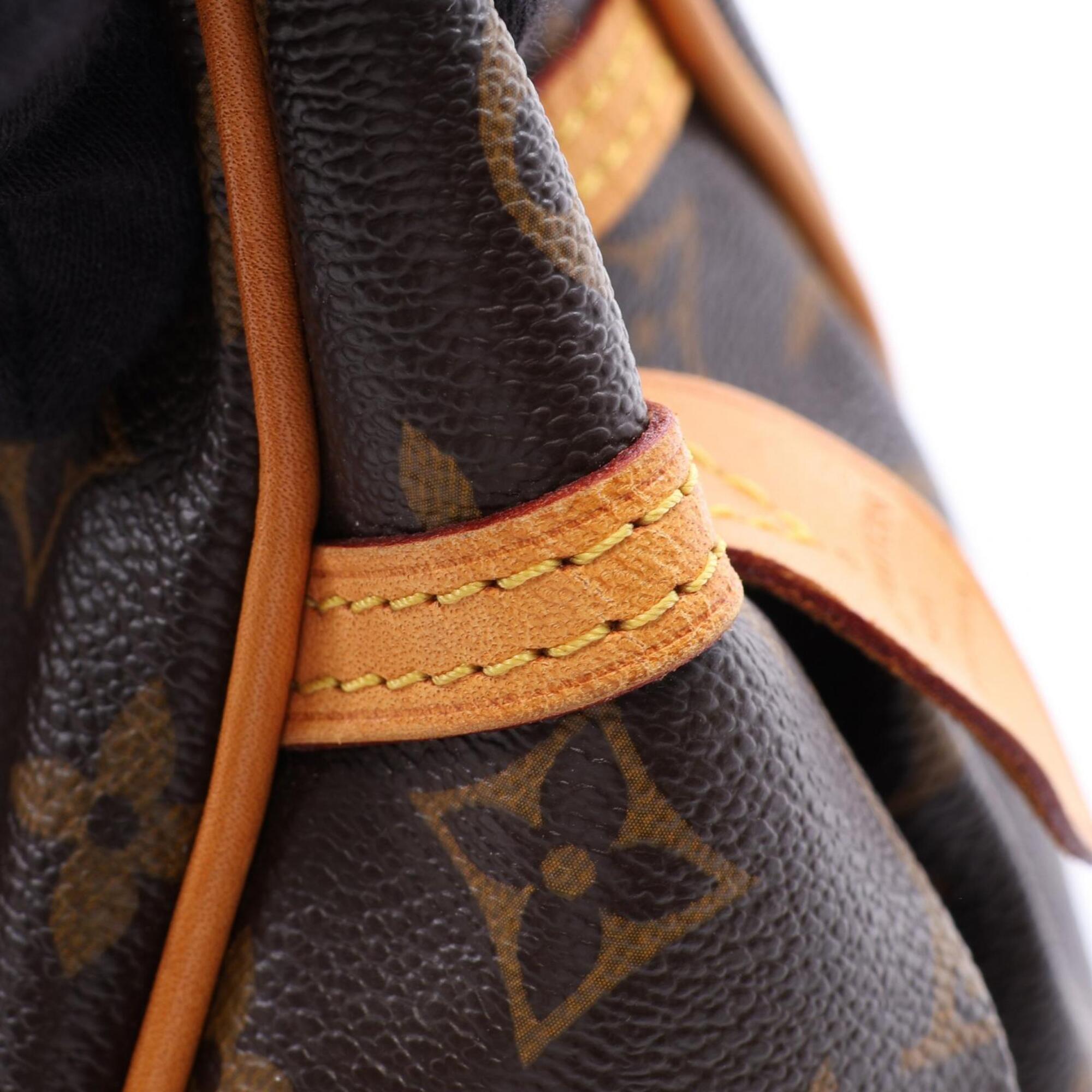 Louis Vuitton Brown Coated Canvas Leather Handbag Shoulder Bag (Pre-Owned)