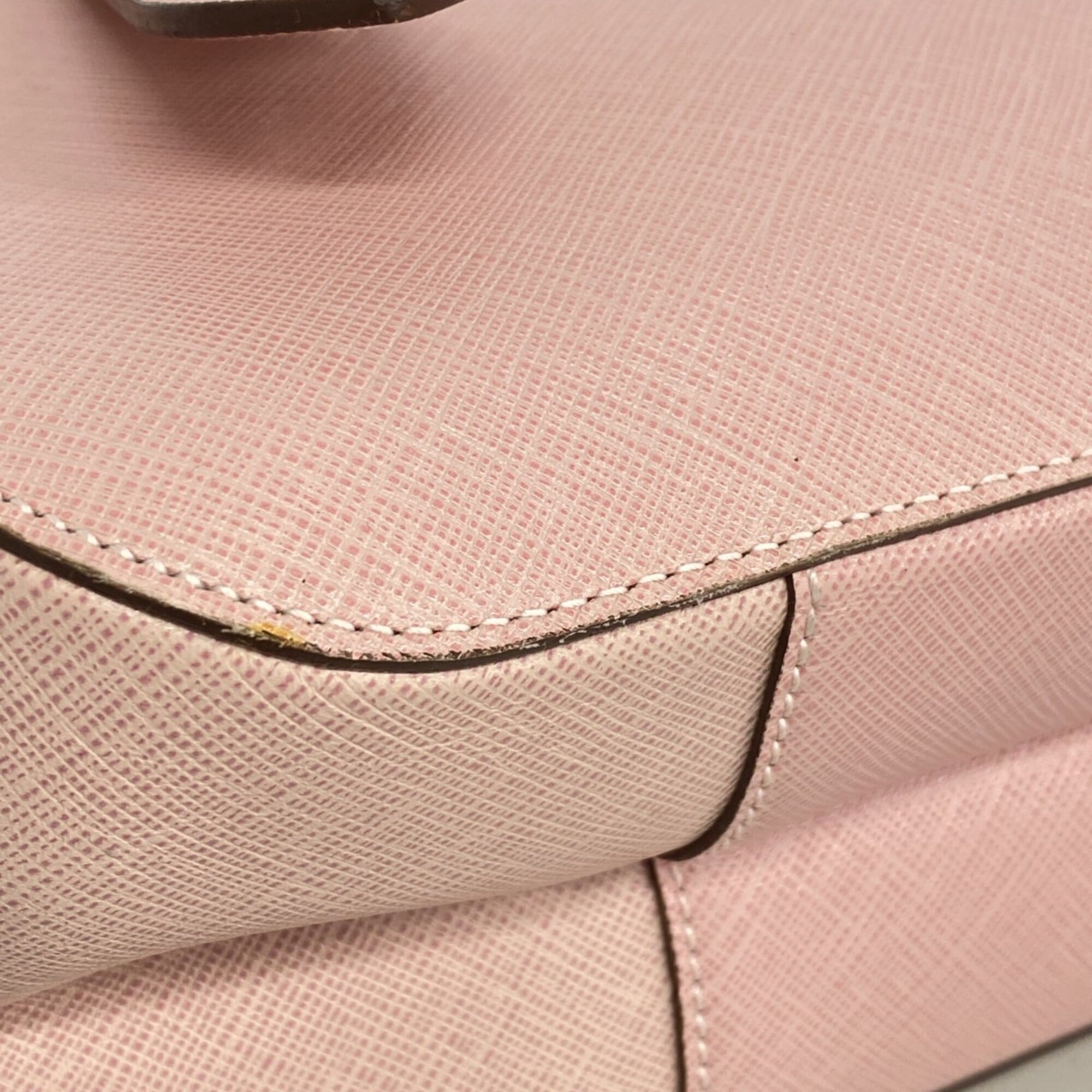Salvatore Ferragamo Pink Leather Handbag (Pre-Owned)