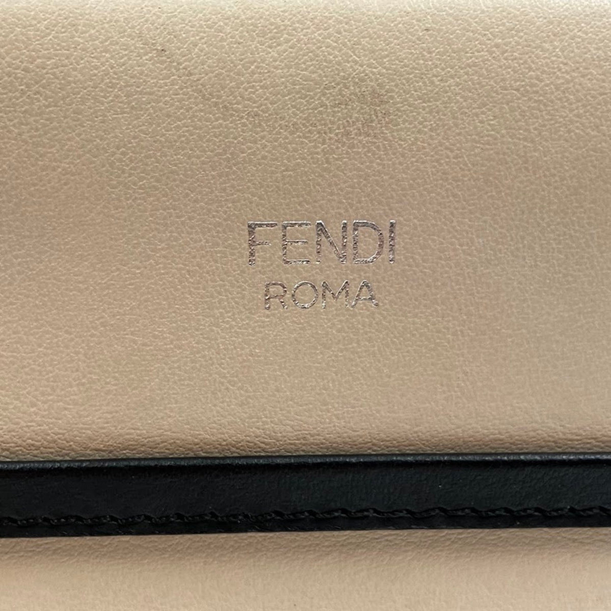 Fendi Beige Leather Handbag (Pre-Owned)