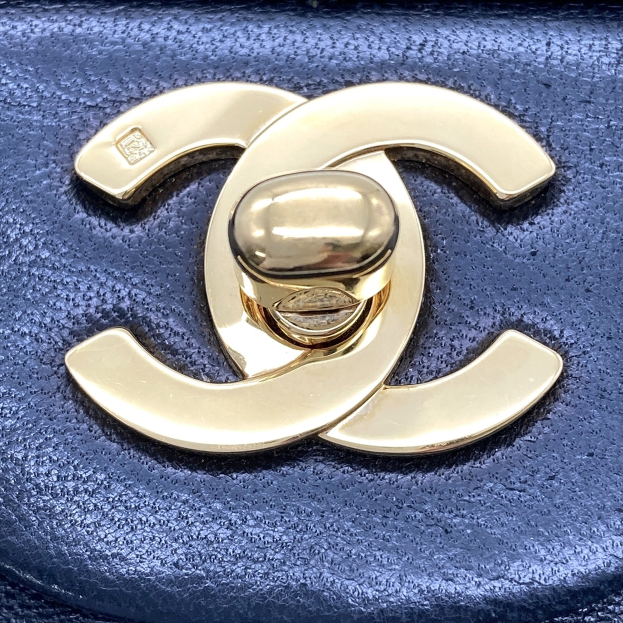 Chanel Black Handbag (Pre-Owned)