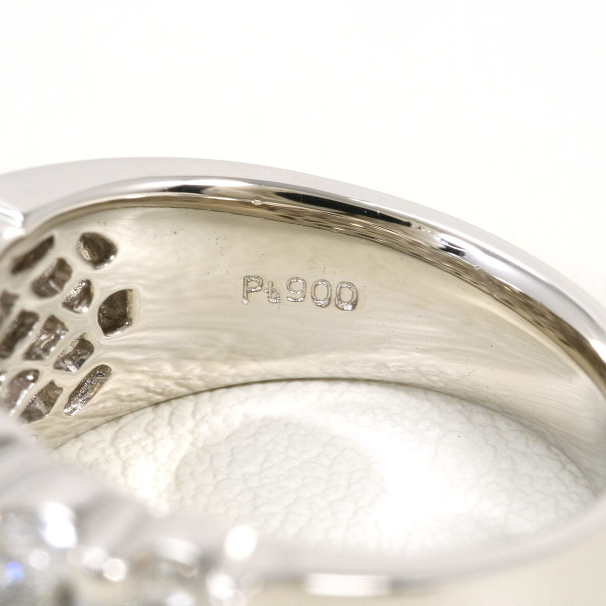 Unbranded Platinum Platinum 900 Band Ring (Pre-Owned)