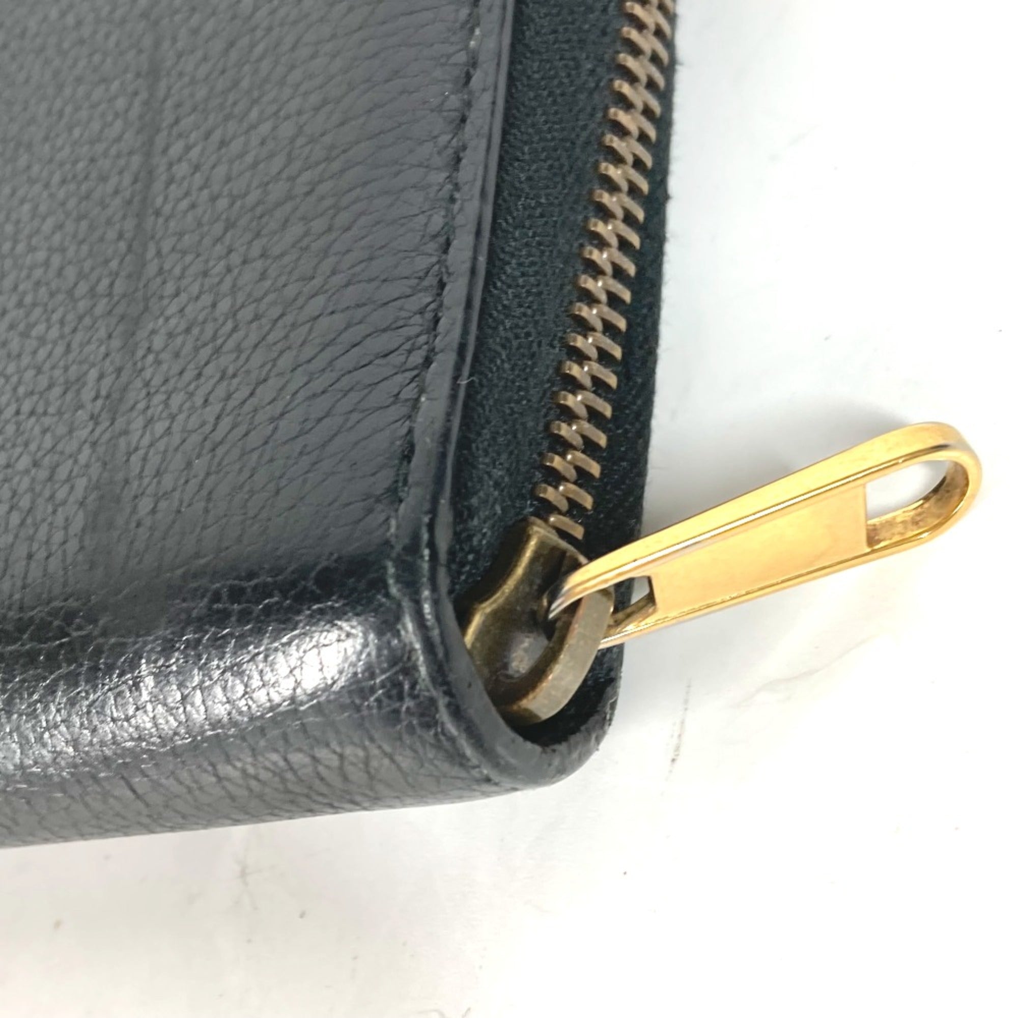 Gucci Black Leather Long Wallet (Bi-Fold) (Pre-Owned)