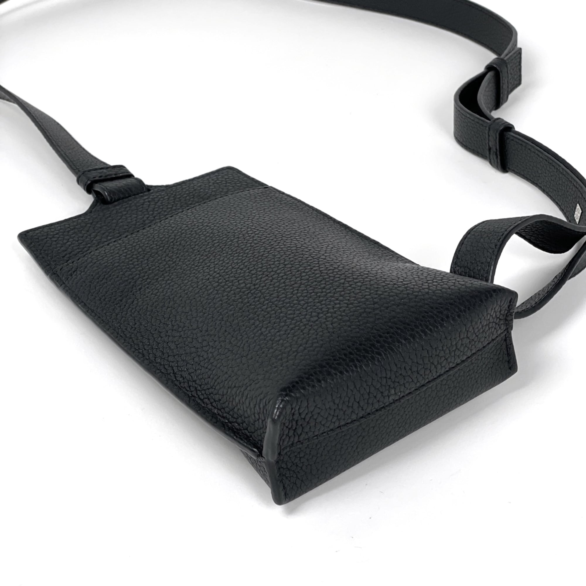 Loewe Black Leather Sling Bag (Pre-Owned)