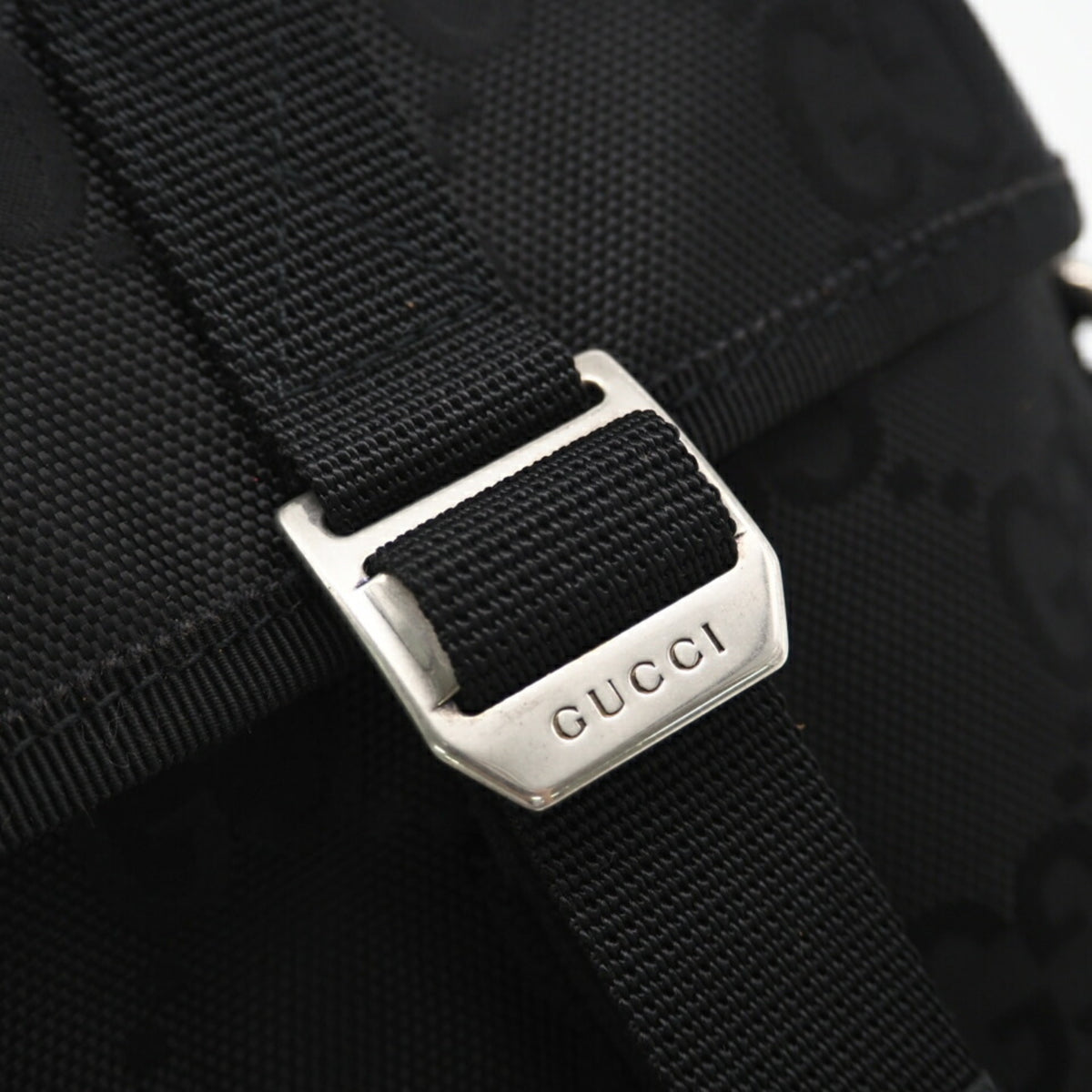Gucci Black Nylon Shoulder Bag (Pre-Owned)