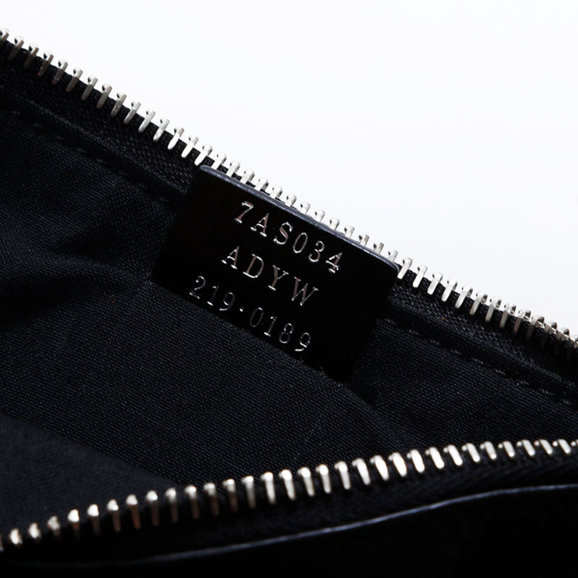 Fendi Black Leather Shoulder Bag (Pre-Owned)