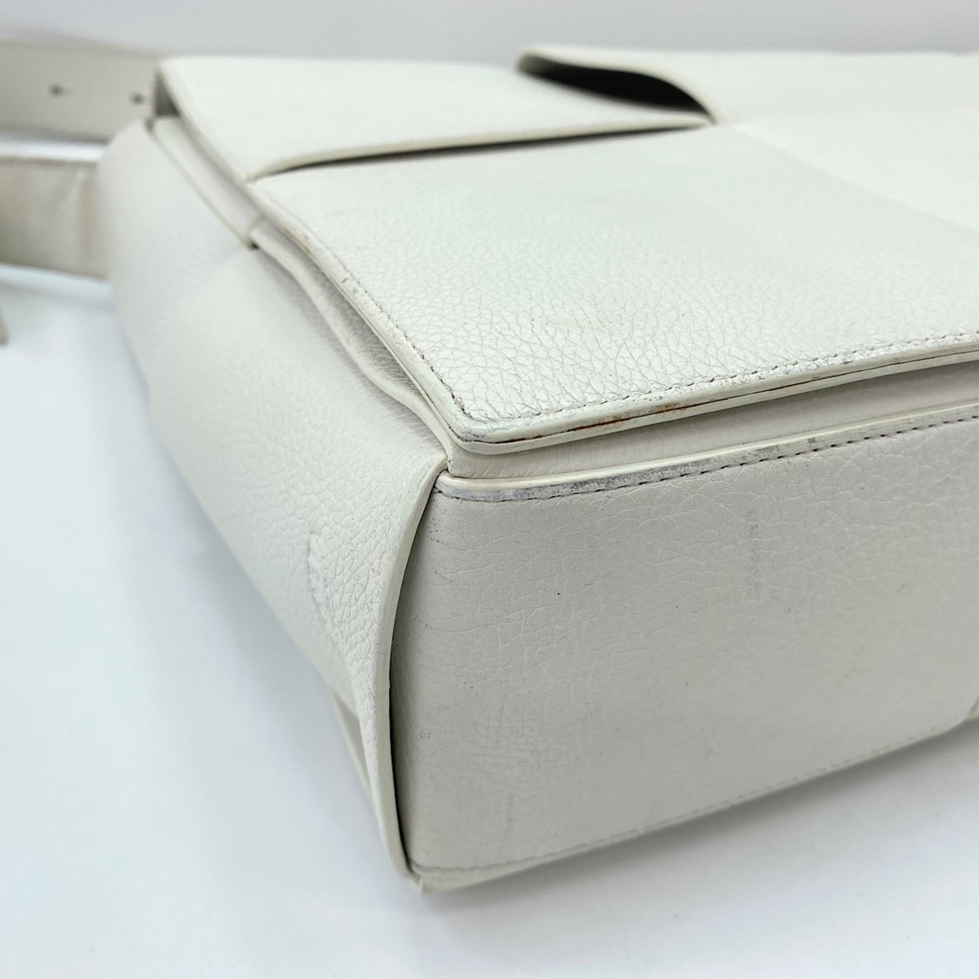 Bottega Veneta Clear White Intrecciato Shoulder Bag (Pre-Owned)