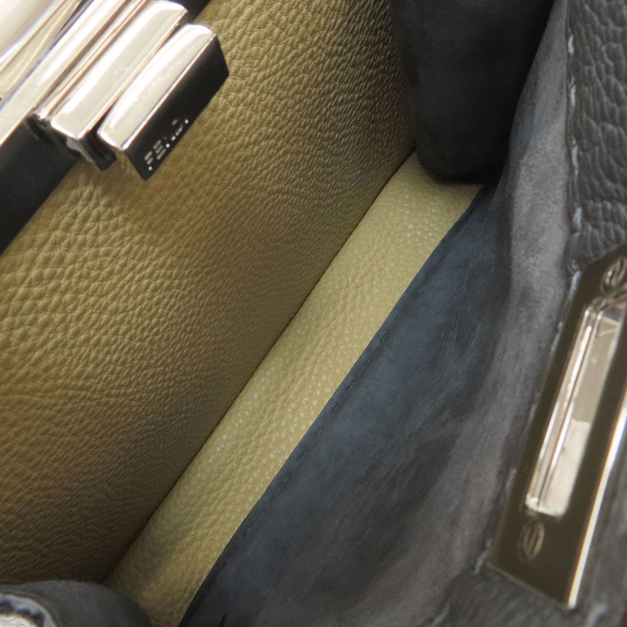 Fendi Peekaboo Gray Leather Handbag (Pre-Owned)