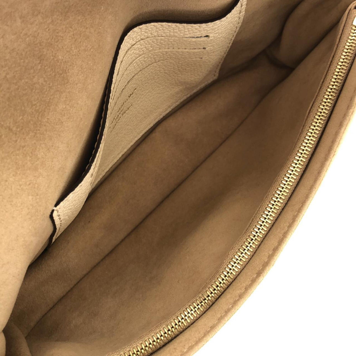 Louis Vuitton Beige Leather Shoulder Bag (Pre-Owned)