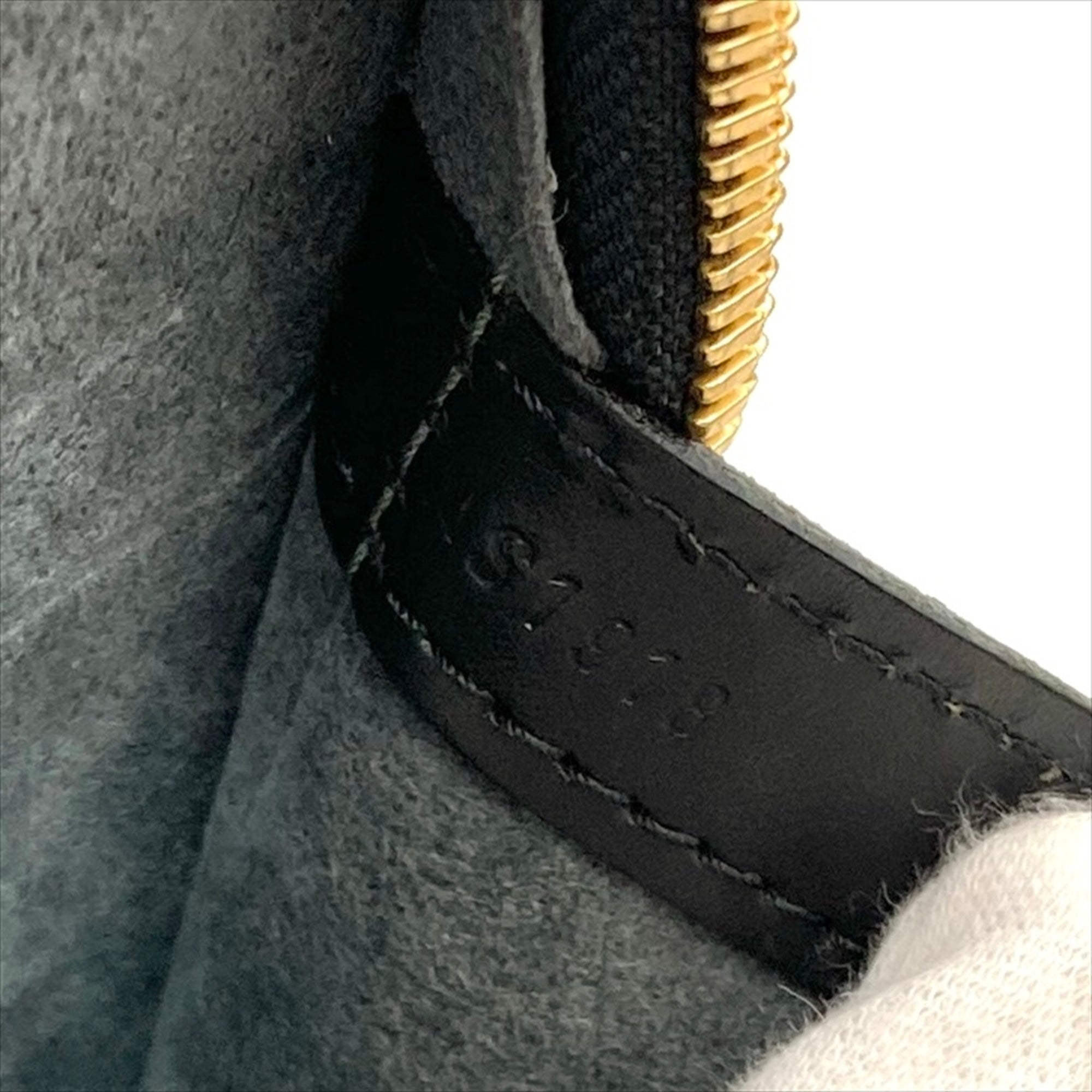 Louis Vuitton Black Noir Epi Leather Shoulder Bag Tote Bag (Pre-Owned)