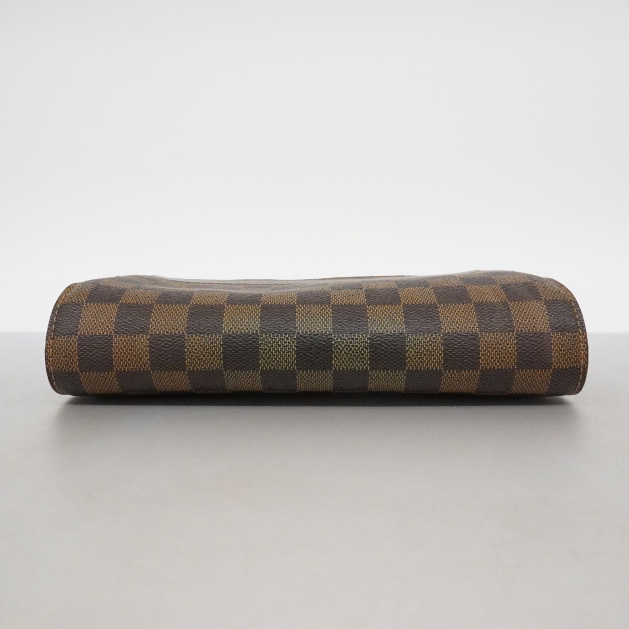 Louis Vuitton Ebene Clutch Bag (Pre-Owned)