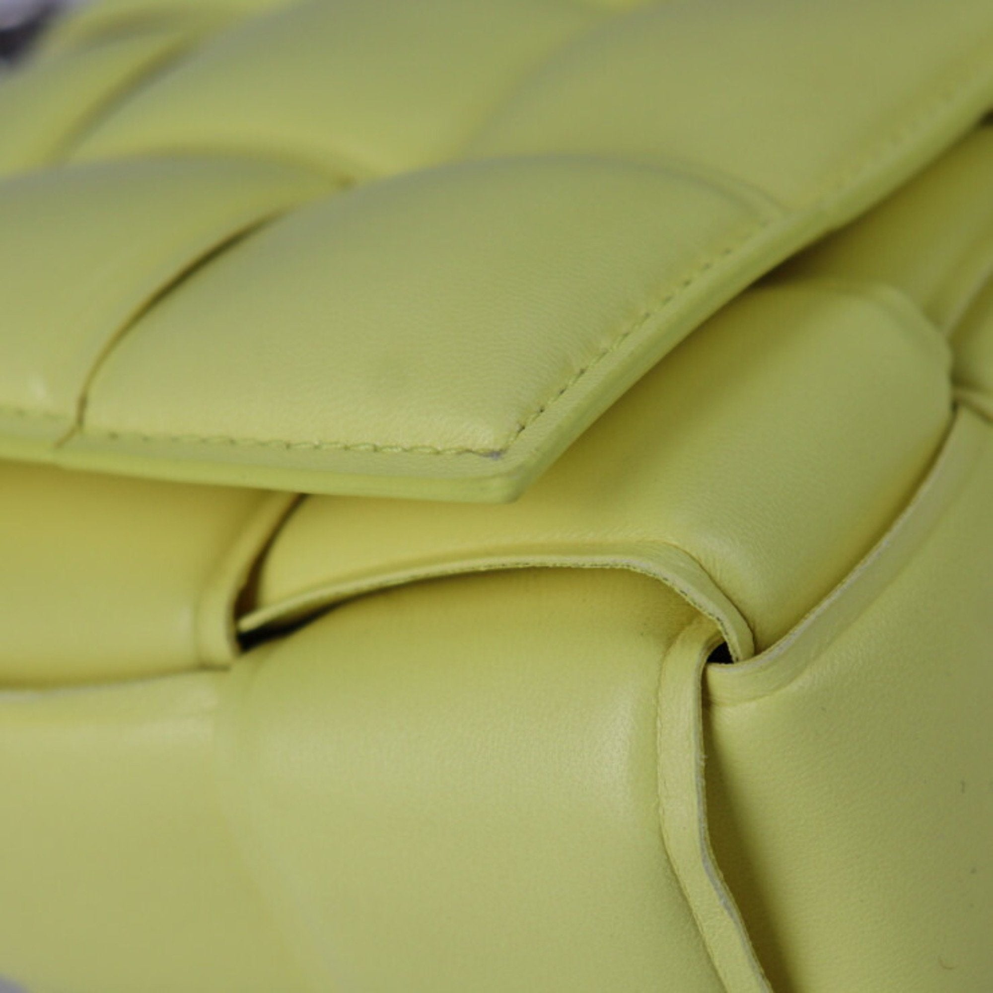 Bottega Veneta Intrecciato Yellow Leather Shoulder Bag (Pre-Owned)