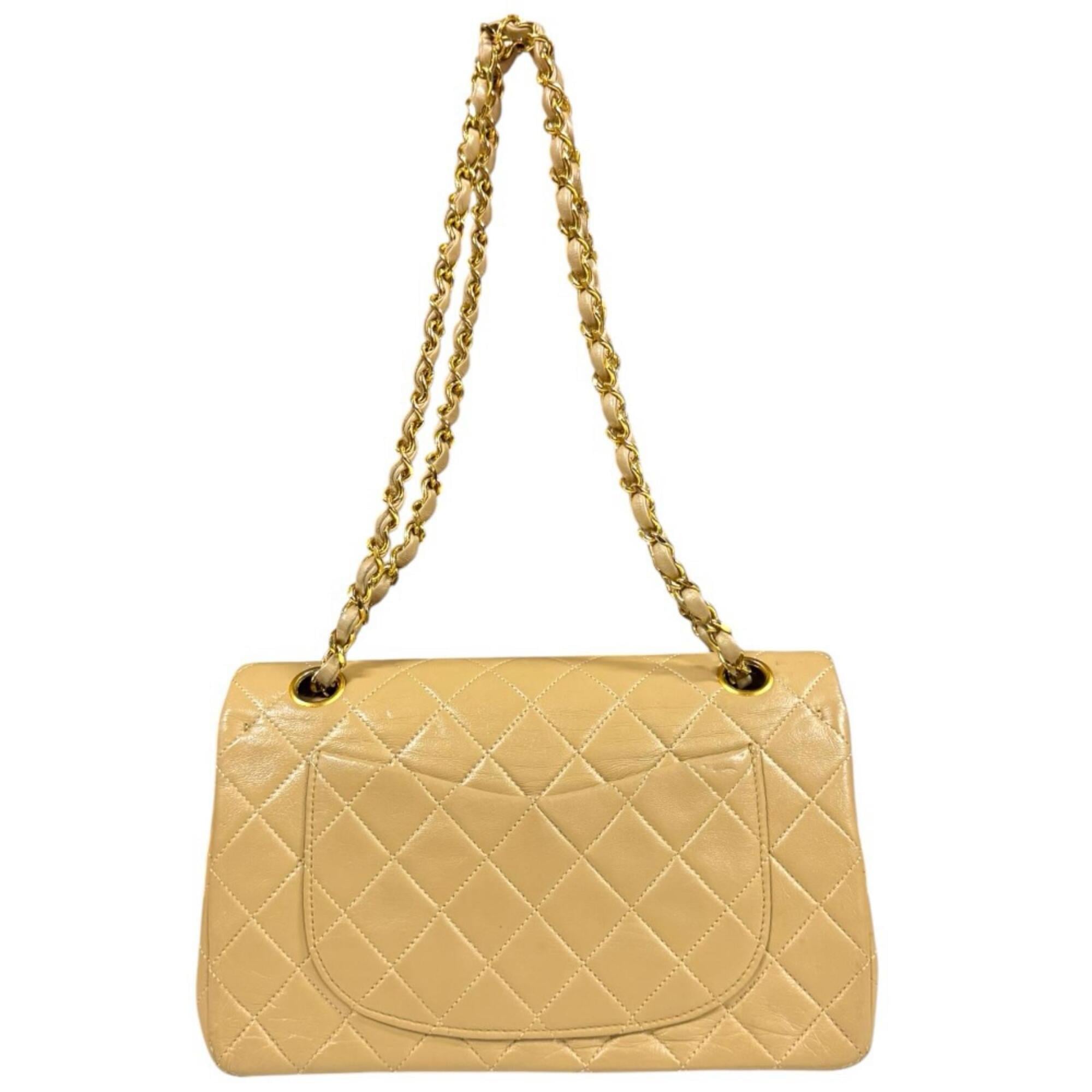 Chanel Beige Leather Shoulder Bag (Pre-Owned)