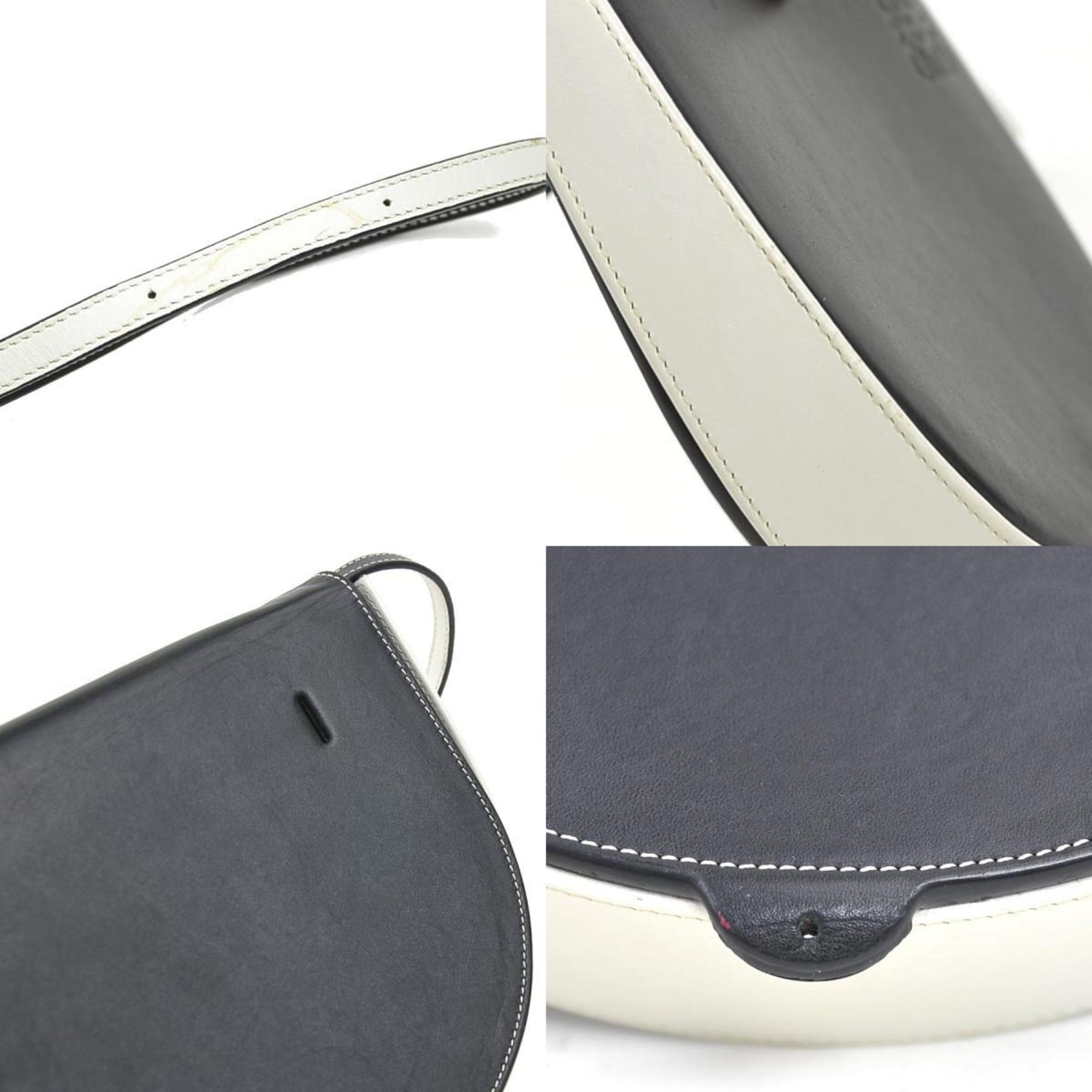 Loewe Black White Leather Shoulder Bag (Pre-Owned)