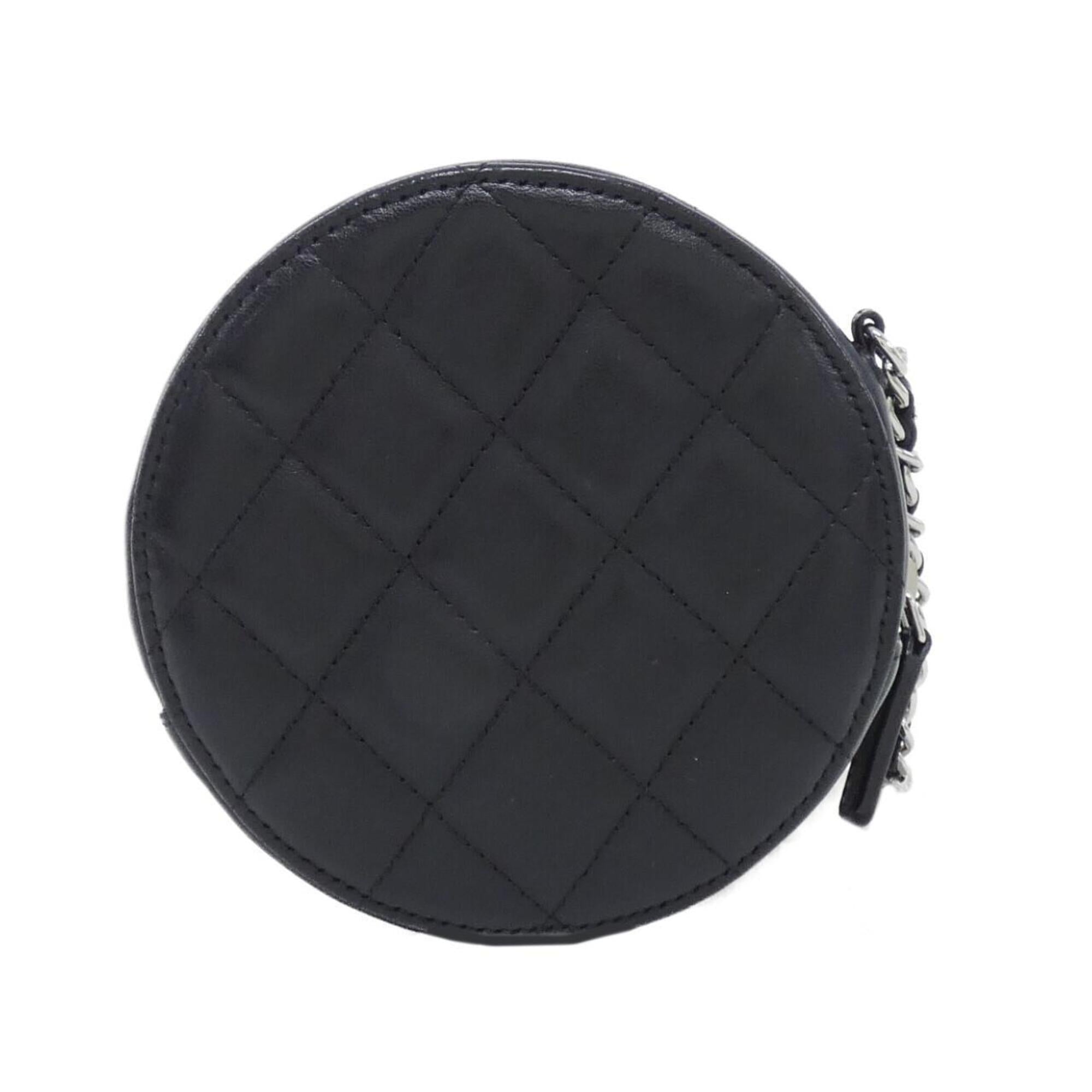 Chanel Black Leather Shoulder Bag (Pre-Owned)