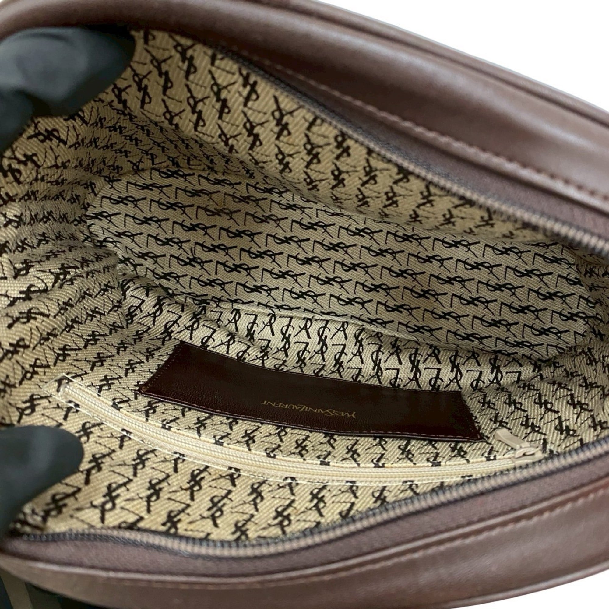 Yves Saint Laurent Brown Leather Pochette Shoulder Bag (Pre-Owned)