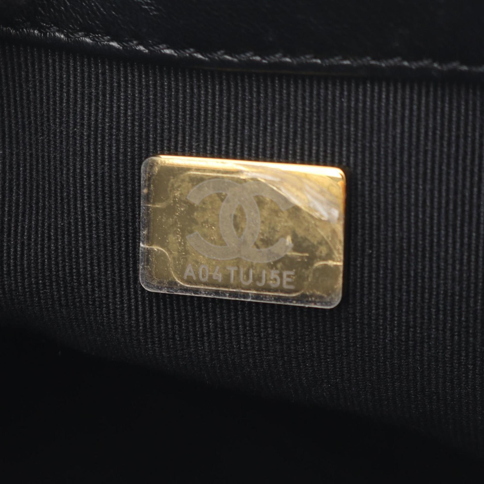 Chanel Black Leather Handbag Shoulder Bag (Pre-Owned)
