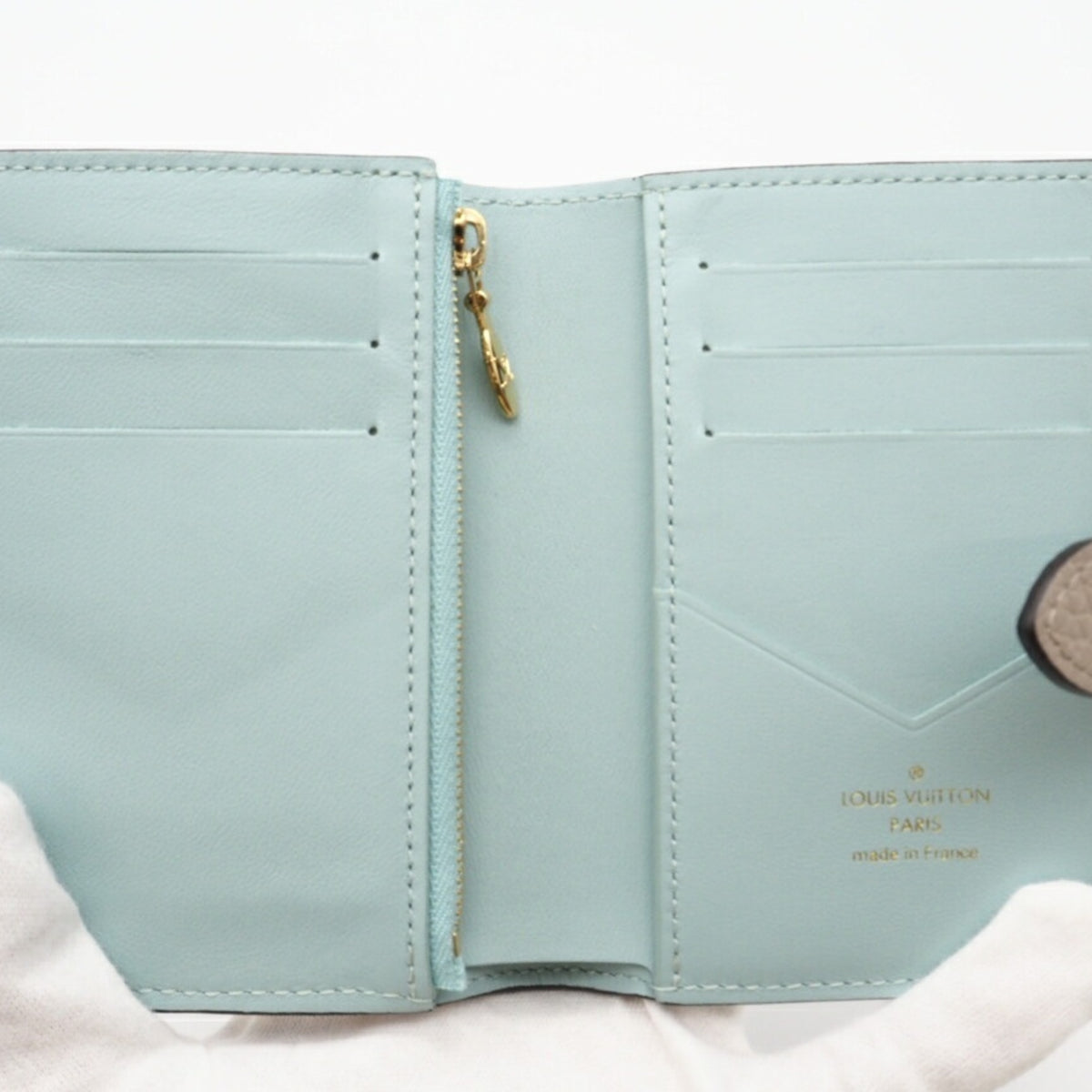 Louis Vuitton Taurillon Beige Blue Leather Wallet (Bi-Fold) (Pre-Owned)