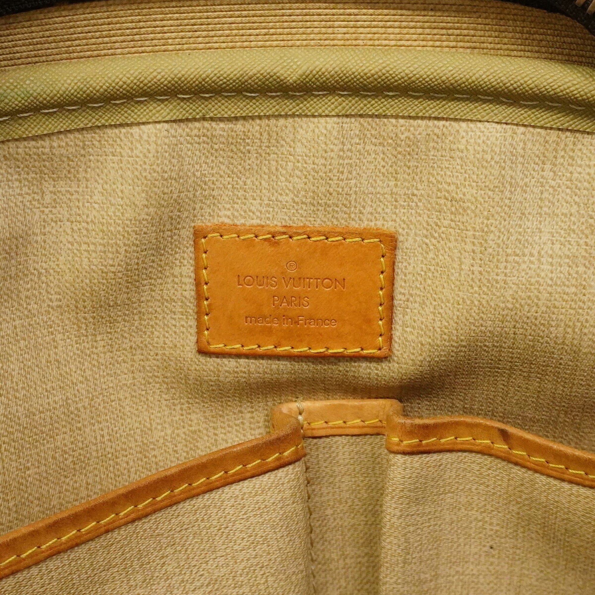 Louis Vuitton Brown Handbag (Pre-Owned)