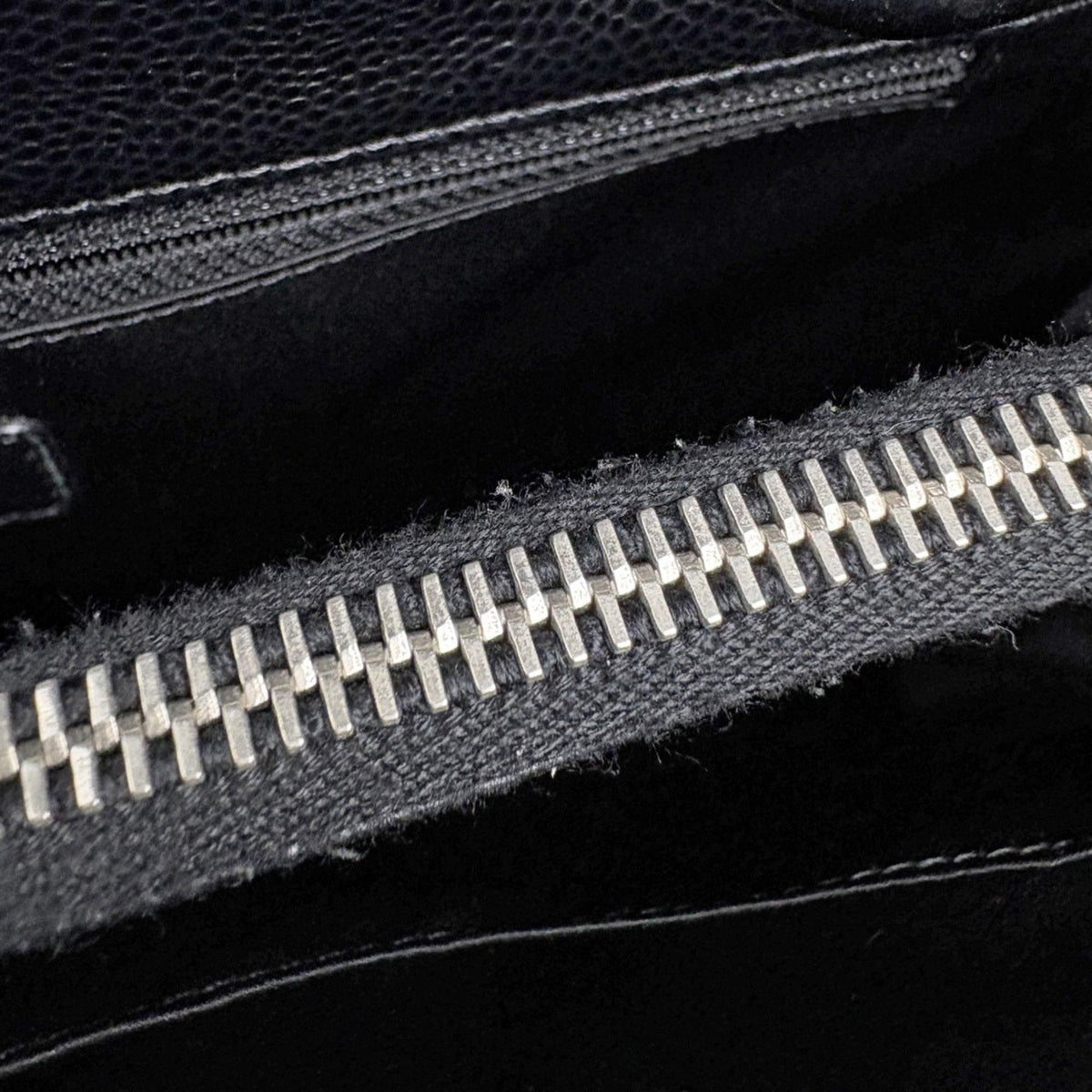 Chanel Matelasse Black Grained Calfskin Tote Bag (Pre-Owned)