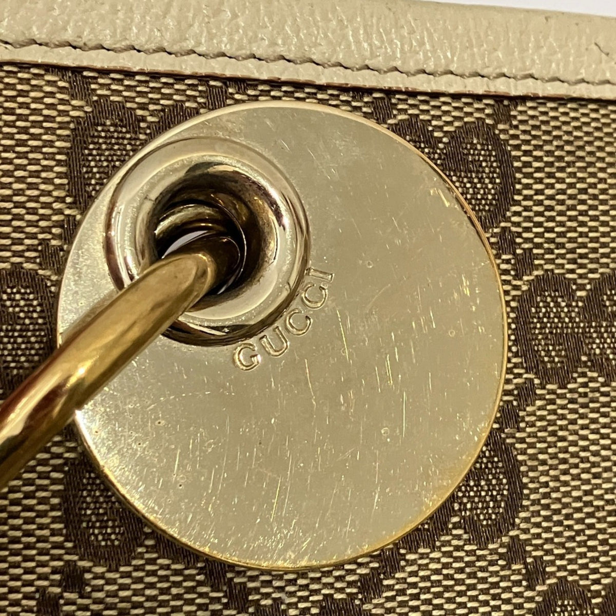 Gucci Gg Canvas Beige Gg Canvas Shoulder Bag (Pre-Owned)
