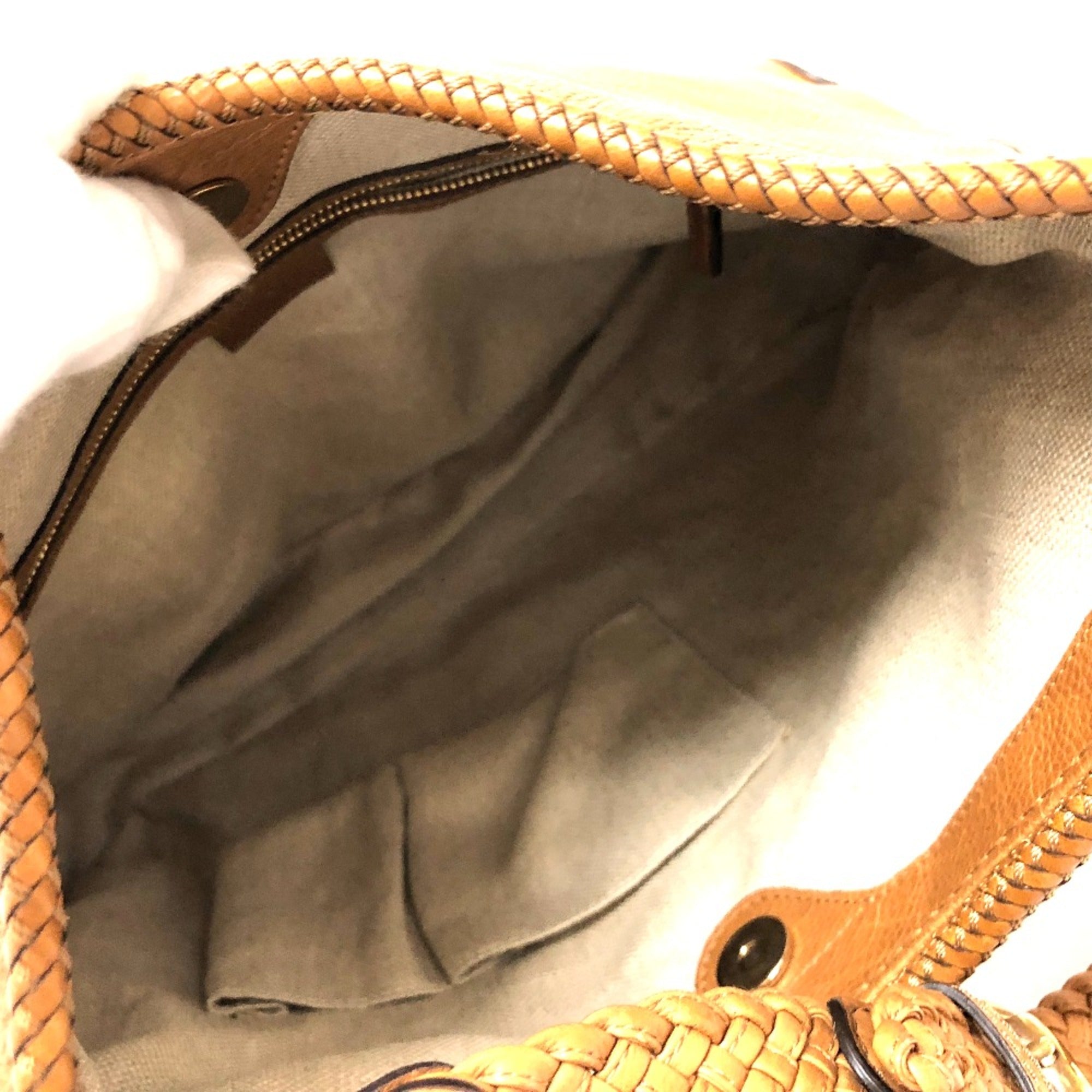 Gucci Brown Leather Shoulder Bag (Pre-Owned)
