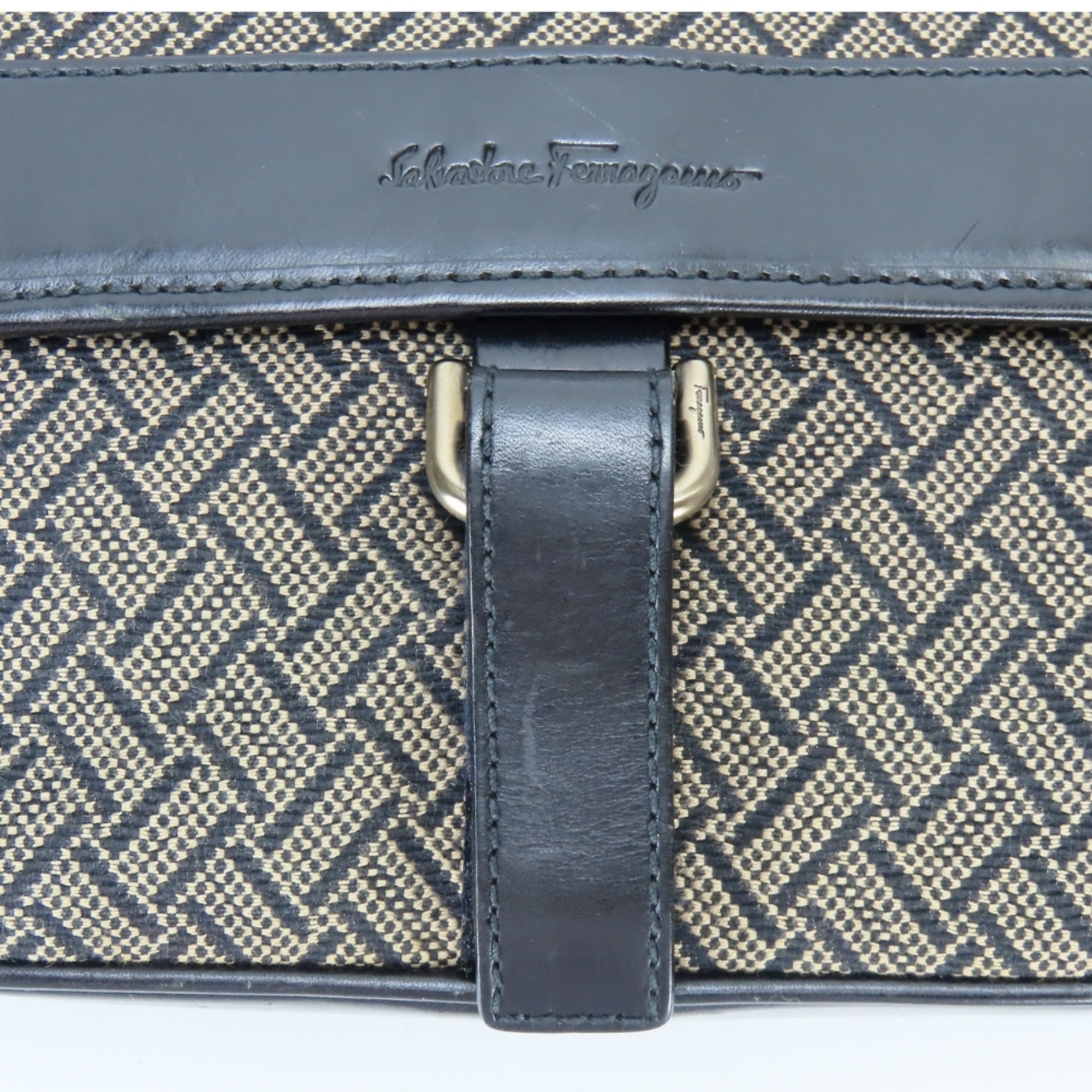 Salvatore Ferragamo Beige Black Canvas Leather Shoulder Bag (Pre-Owned)