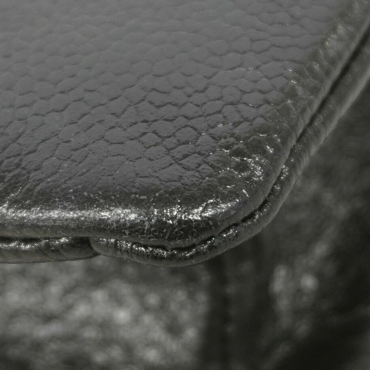 Chanel Black Shoulder Bag (Pre-Owned)