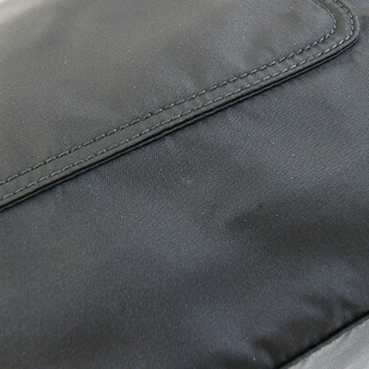 Prada Black Nylon Tote Bag (Pre-Owned)