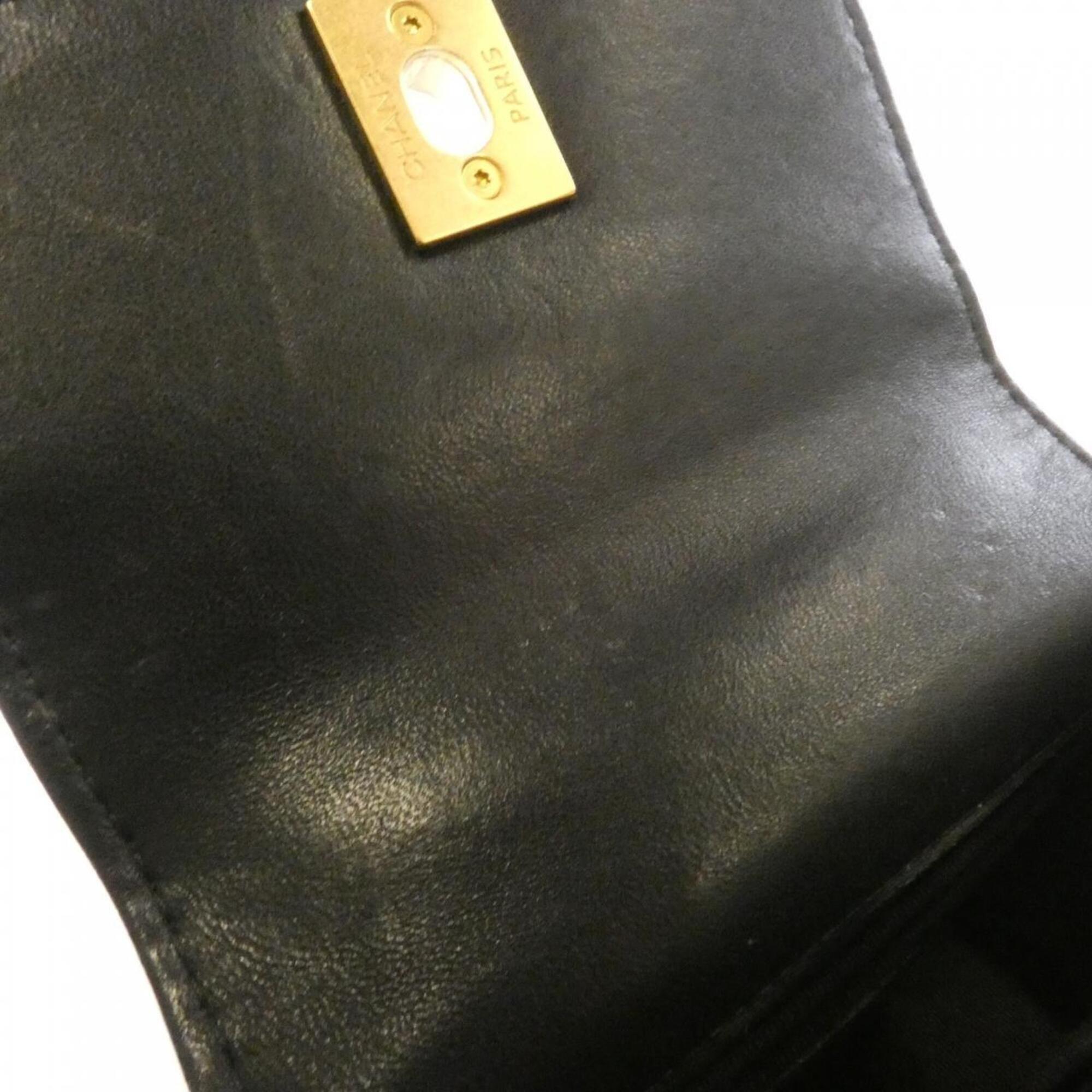 Chanel Black Shoulder Bag (Pre-Owned)