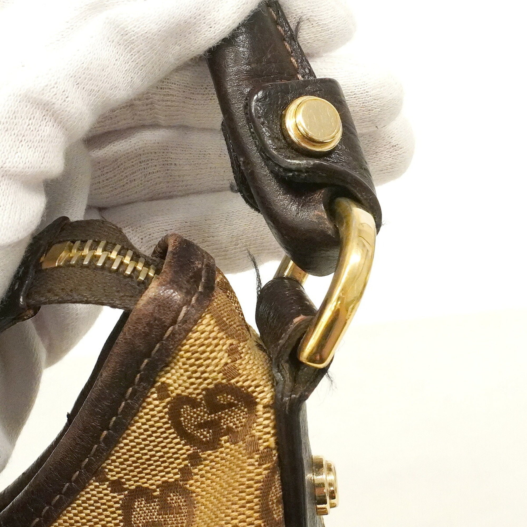Gucci Beige Canvas Shoulder Bag (Pre-Owned)