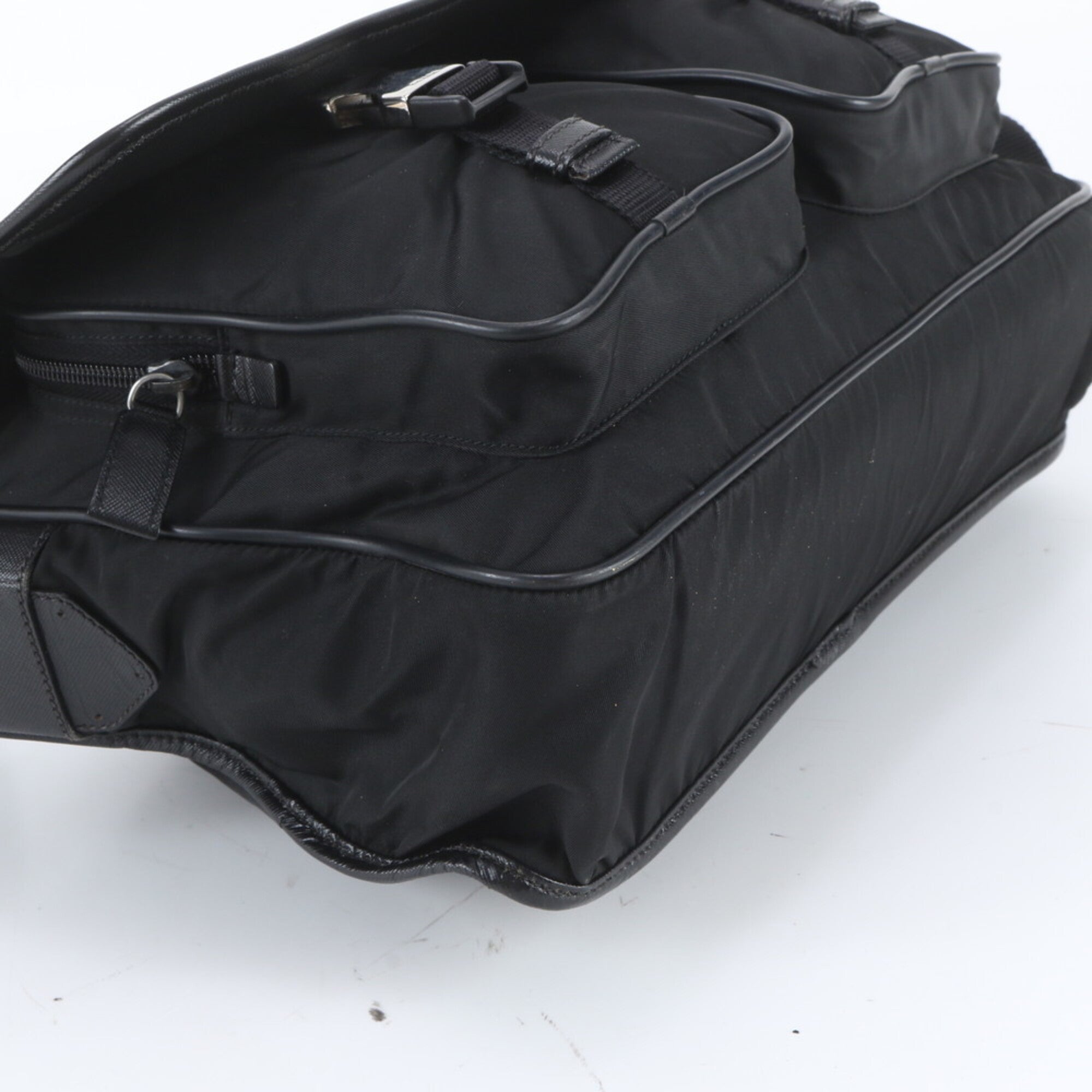 Prada Black Leather Nylon Shoulder Bag Tote Bag (Pre-Owned)