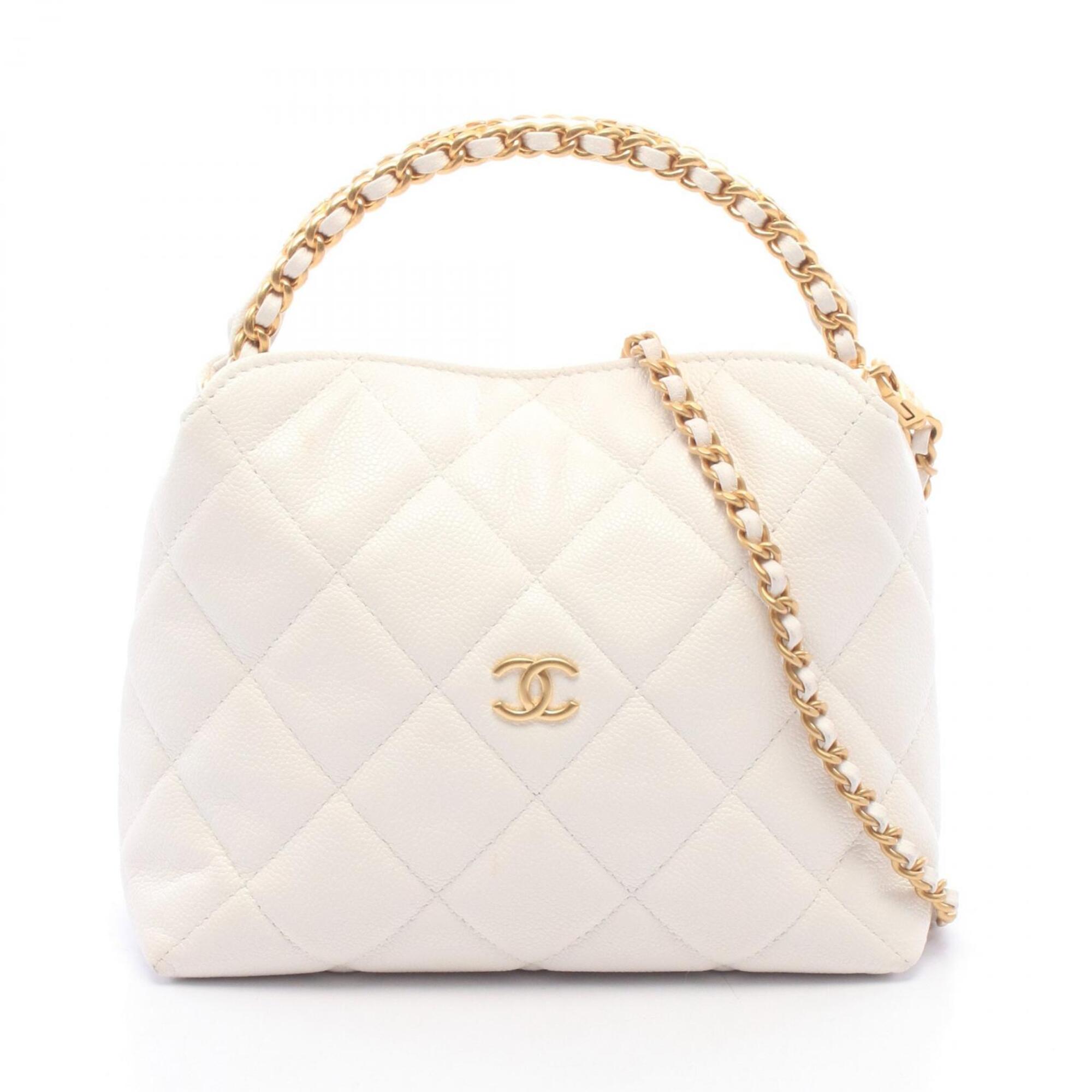 Chanel White Grained Calfskin Handbag (Pre-Owned)