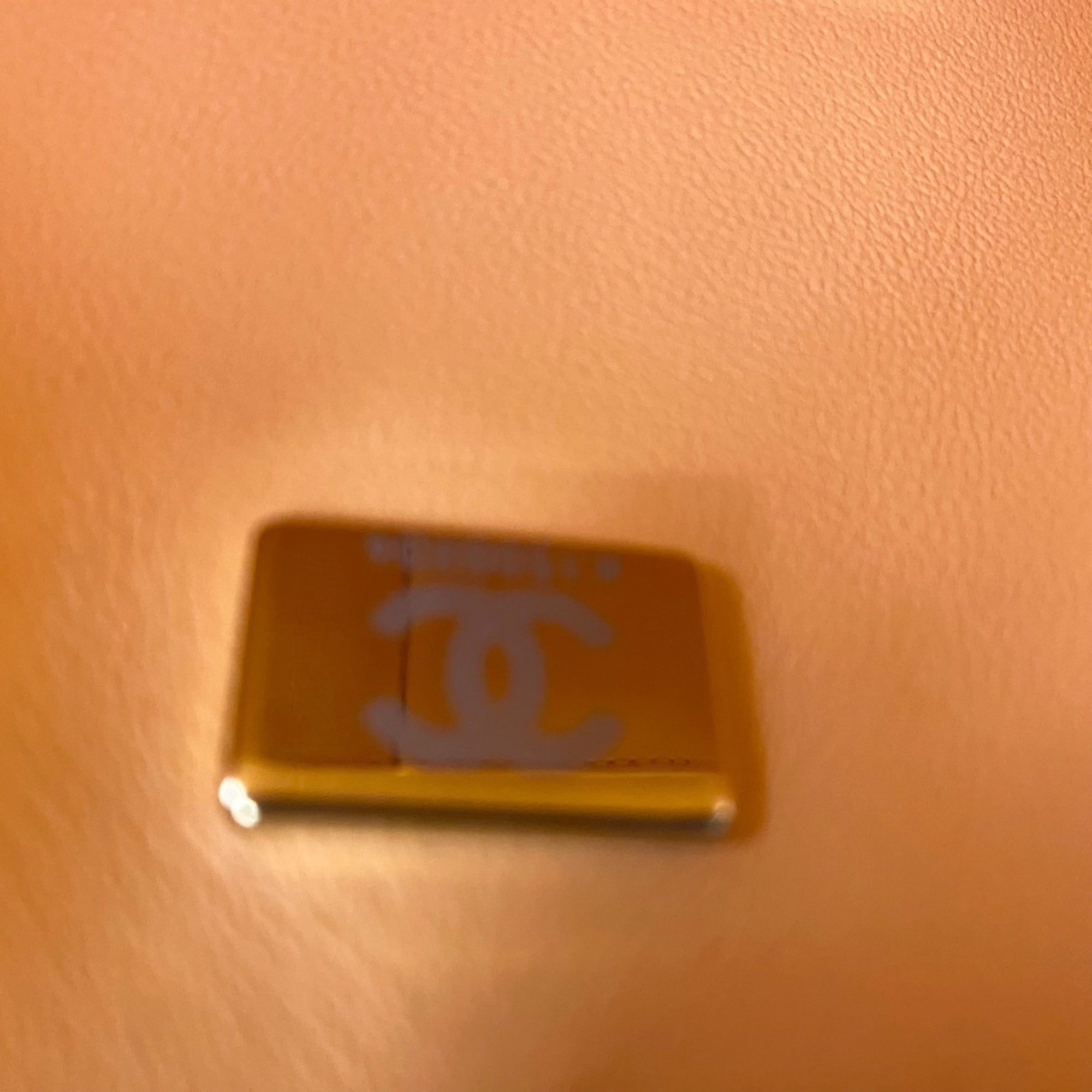 Chanel Orange Shoulder Bag (Pre-Owned)