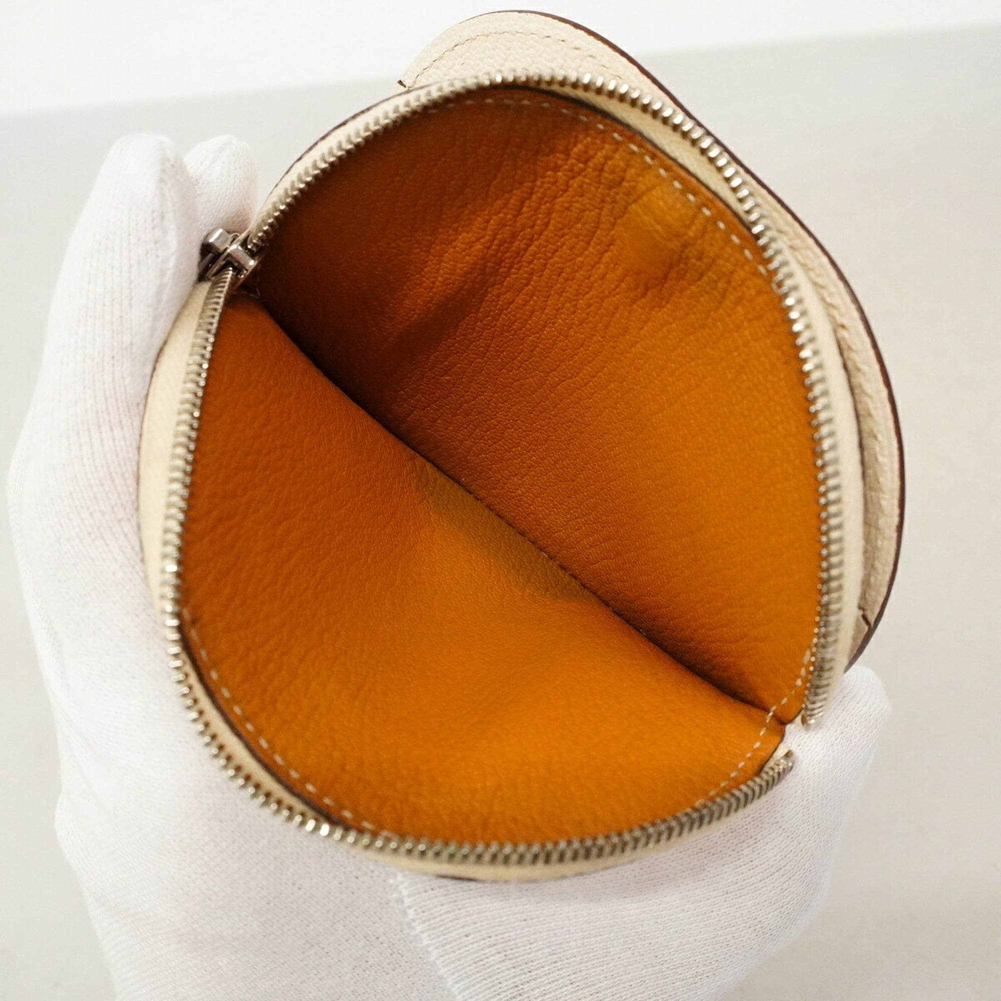 Hermes White Chevre Myzore Leather Coin Purse/Coin Case (Pre-Owned)