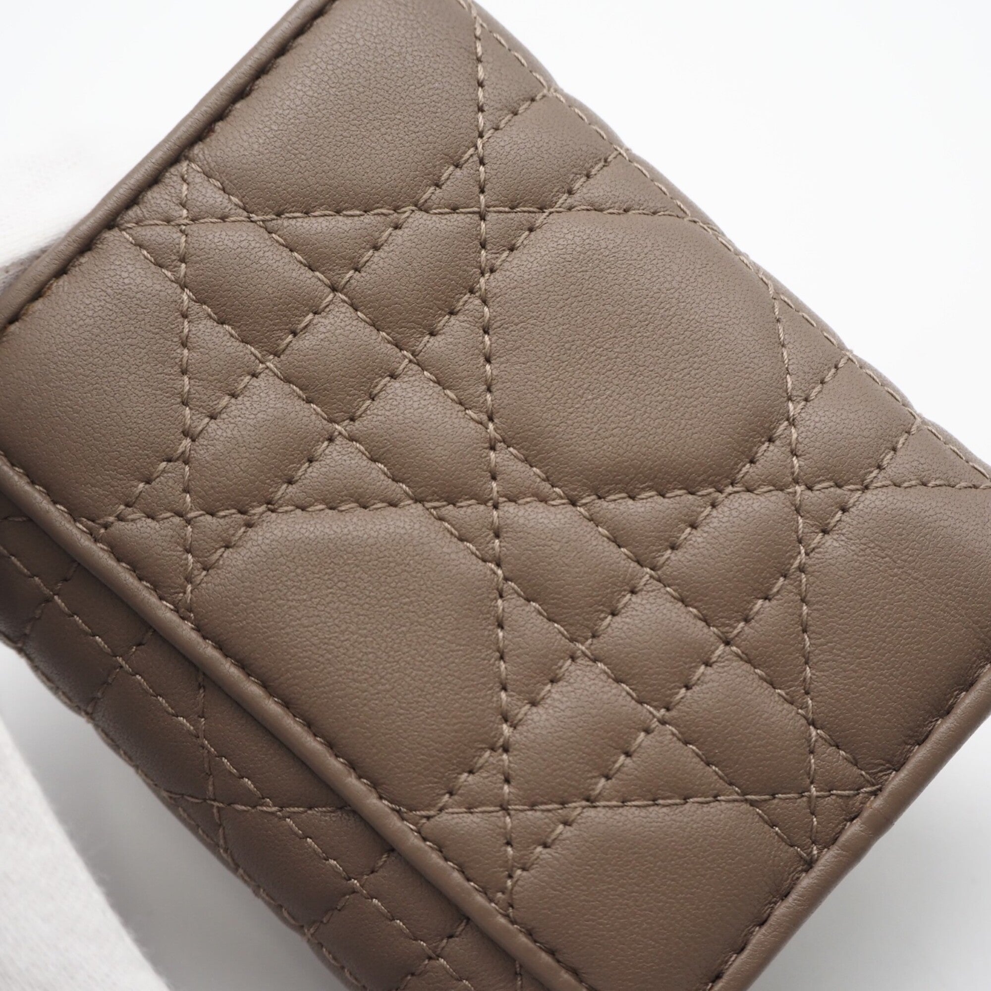 Christian Dior Lady Dior Beige Leather Wallet (Tri-Fold) (Pre-Owned)
