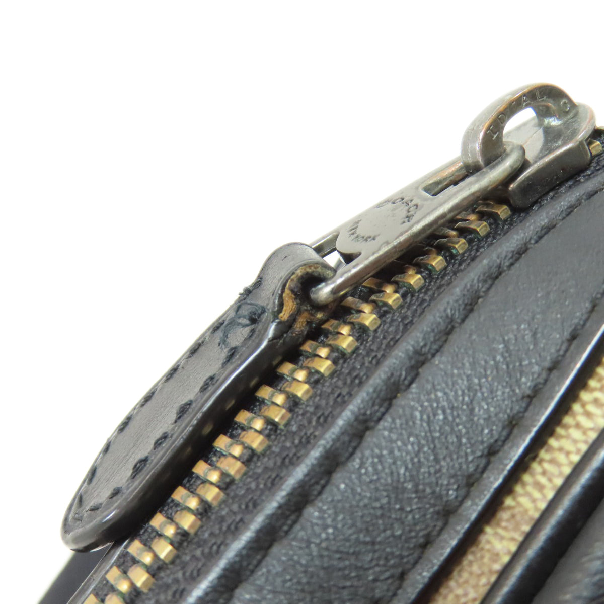 Coach Signature Black Pvc Shoulder Bag (Pre-Owned)