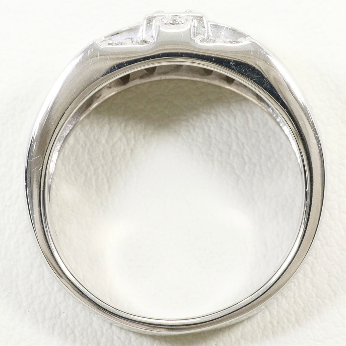 Unbranded White Gold White Gold (18K) Band Ring (Pre-Owned)
